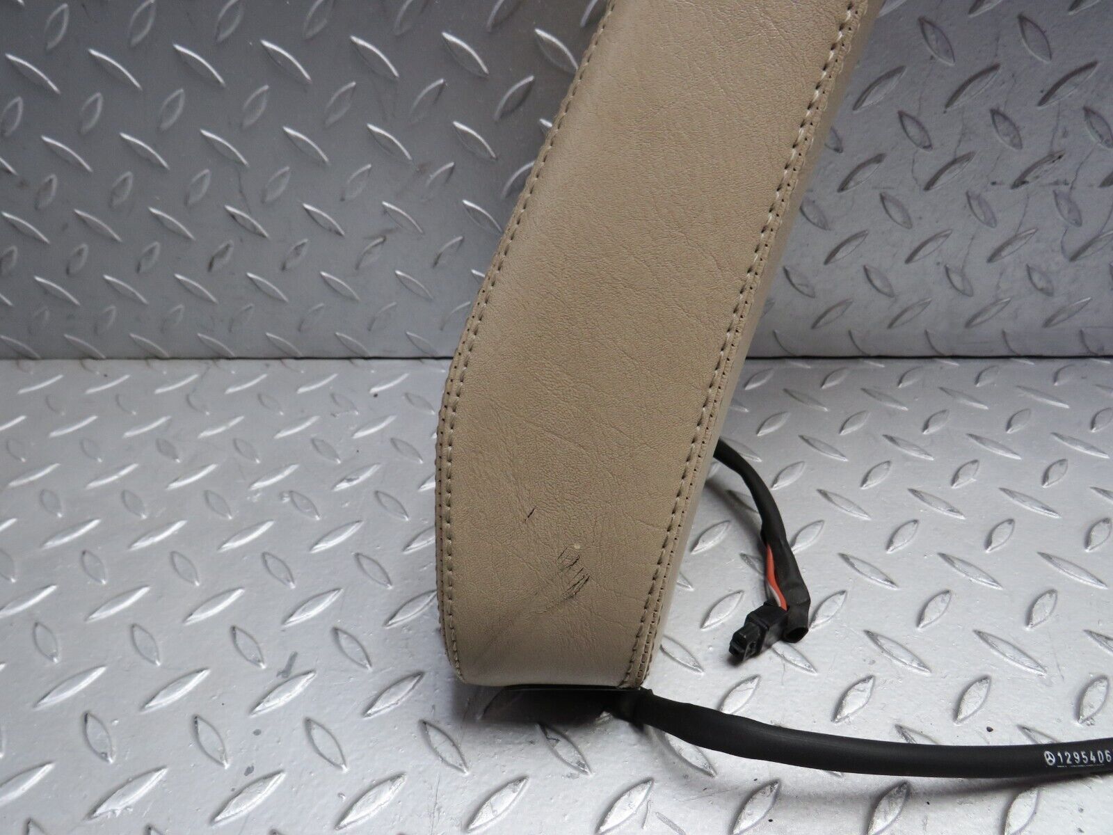 38618 Mercedes-Benz R129 280SL Coupe Roll Over Bar Beige