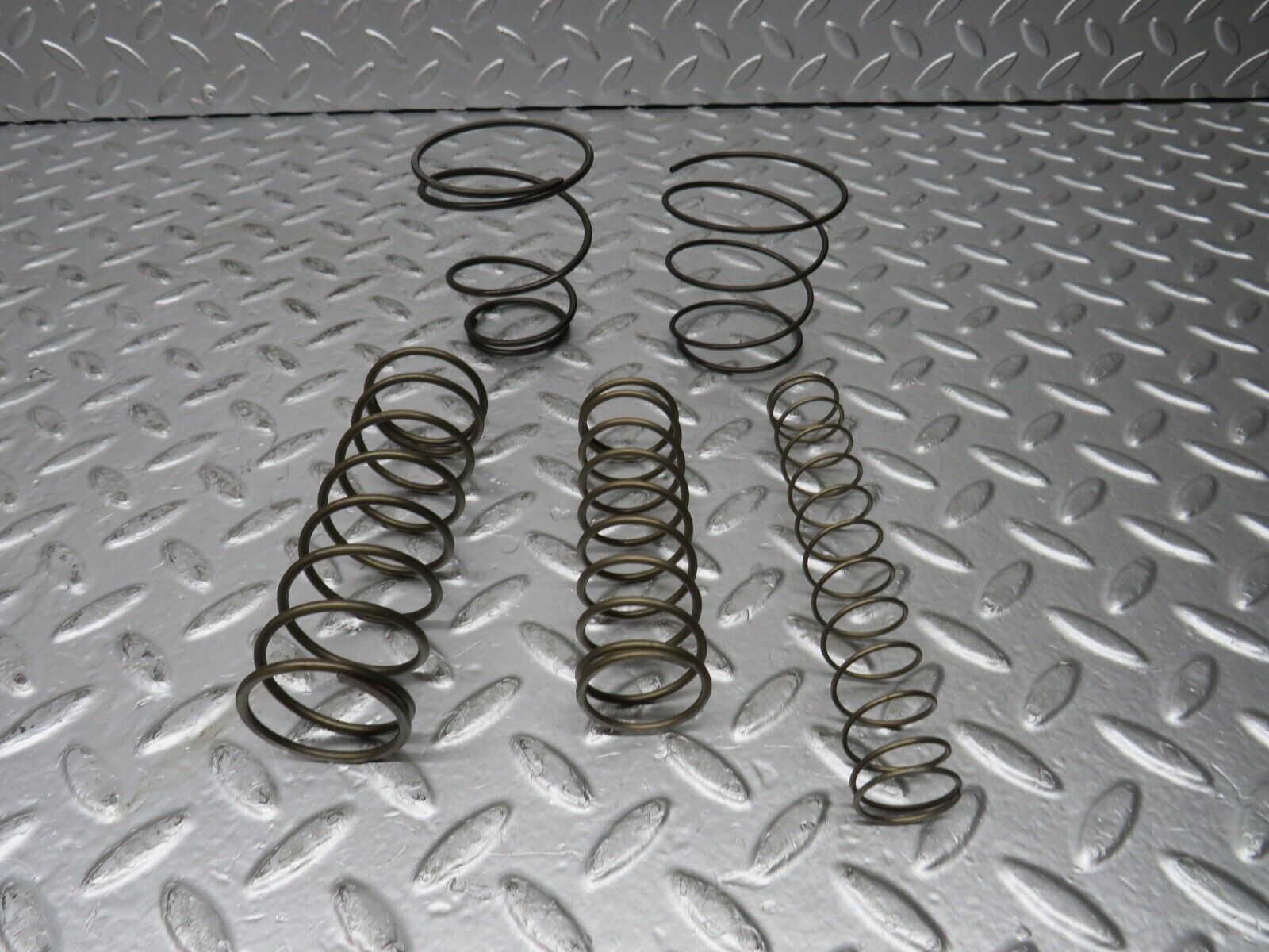 30224 Mercedes-Benz W123 230E Automatic Gearbox Piston Spring 722.122