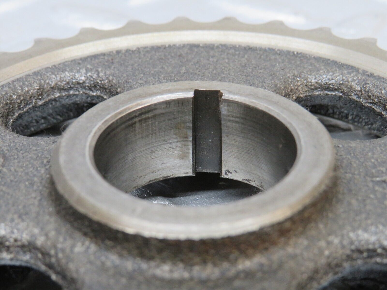 34518 Mercedes-Benz C126 380SEC Coupe Camshaft Timing Gear 1160520601