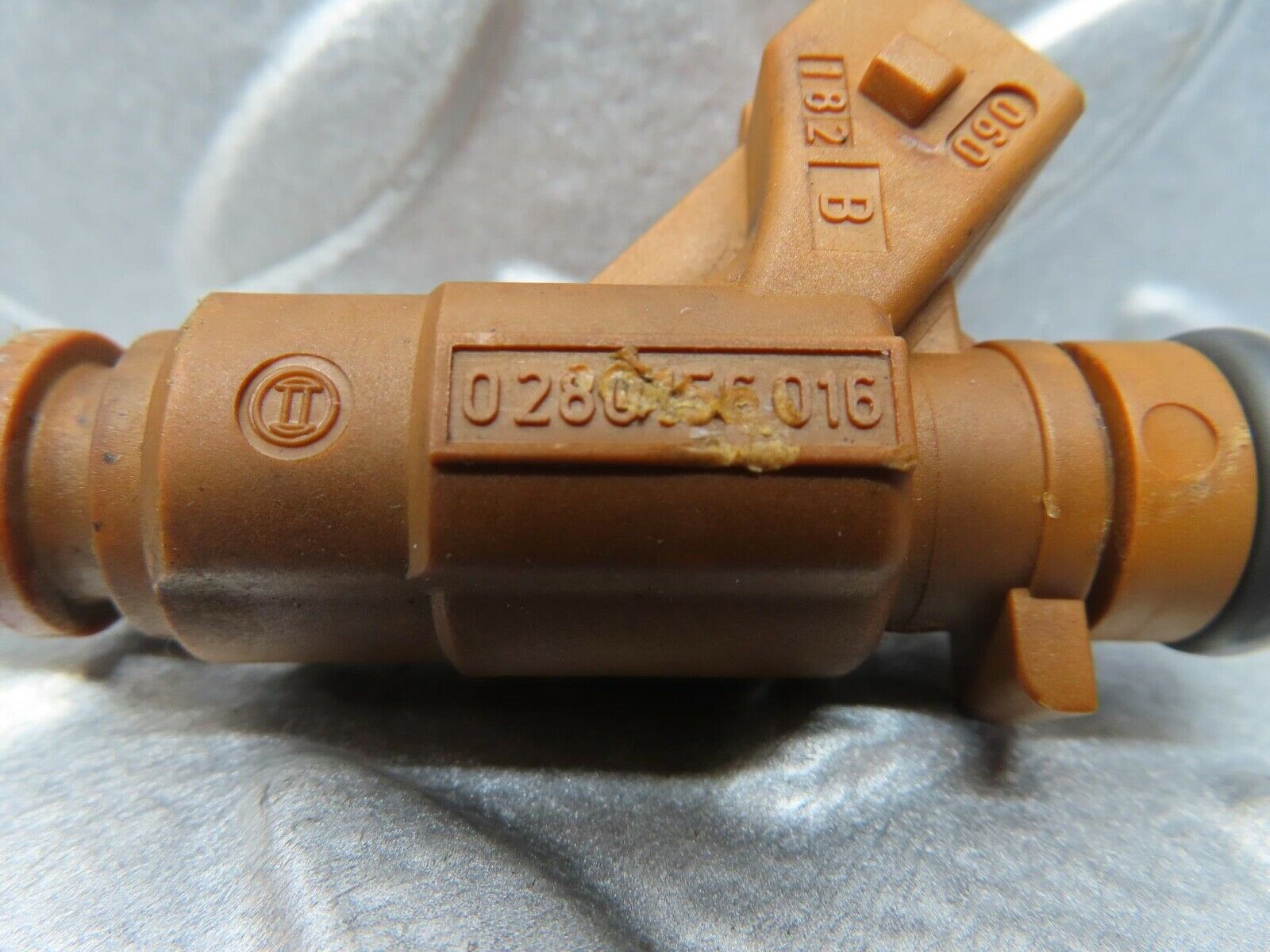 13412 Mercedes-Benz W220 S430 Fuel Injector Bosch 0280156016