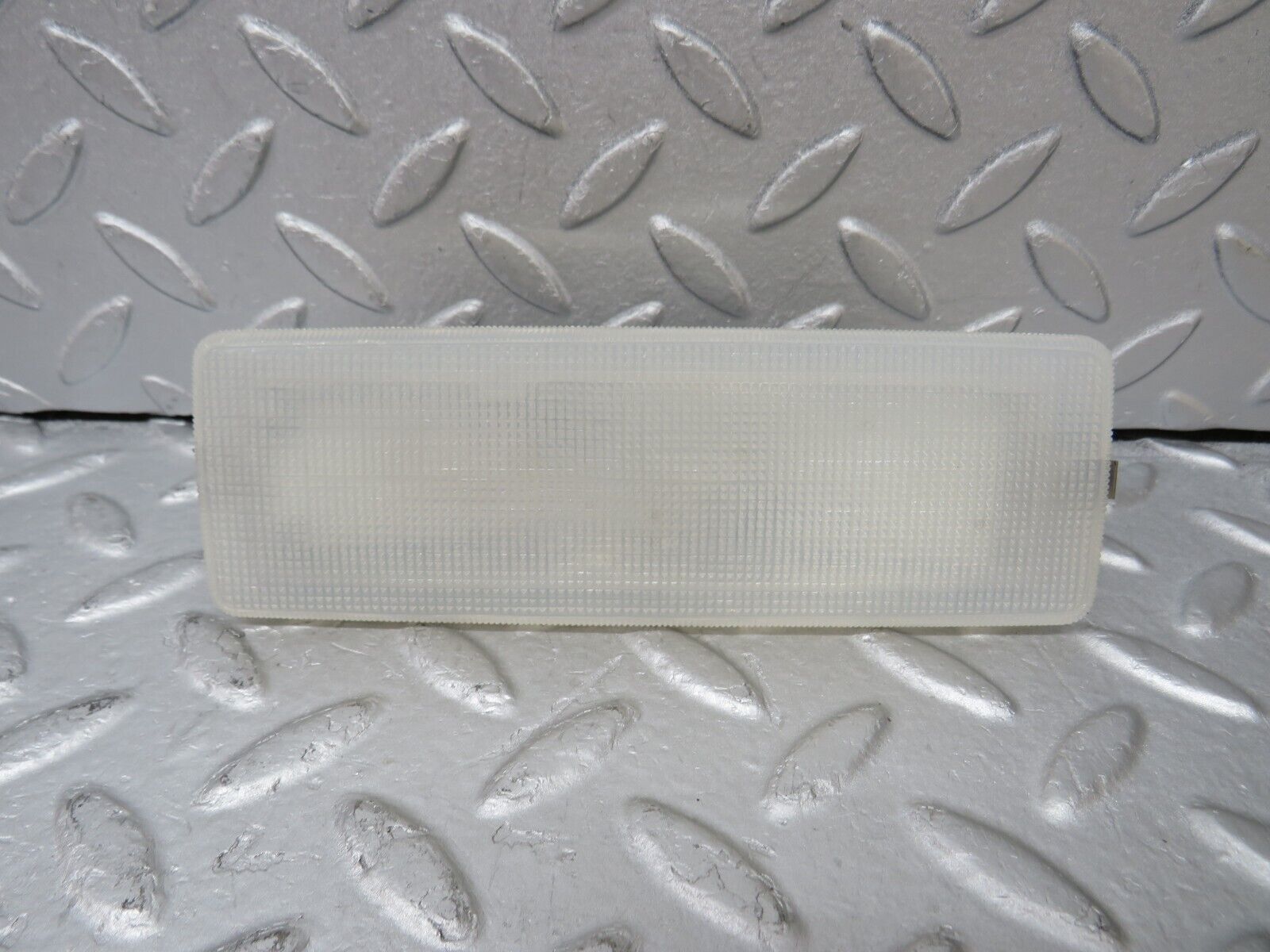 36947 Mercedes-Benz C126 420SEC Coupe Rear Dome Light 1268200101