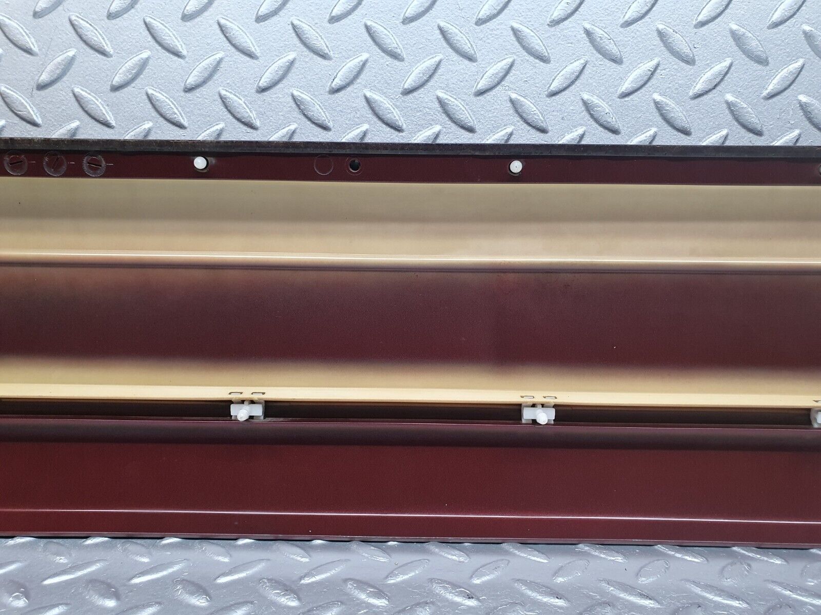 40910 Mercedes-Benz W126 300SE Front Right Door Moulding Trim 1266903840