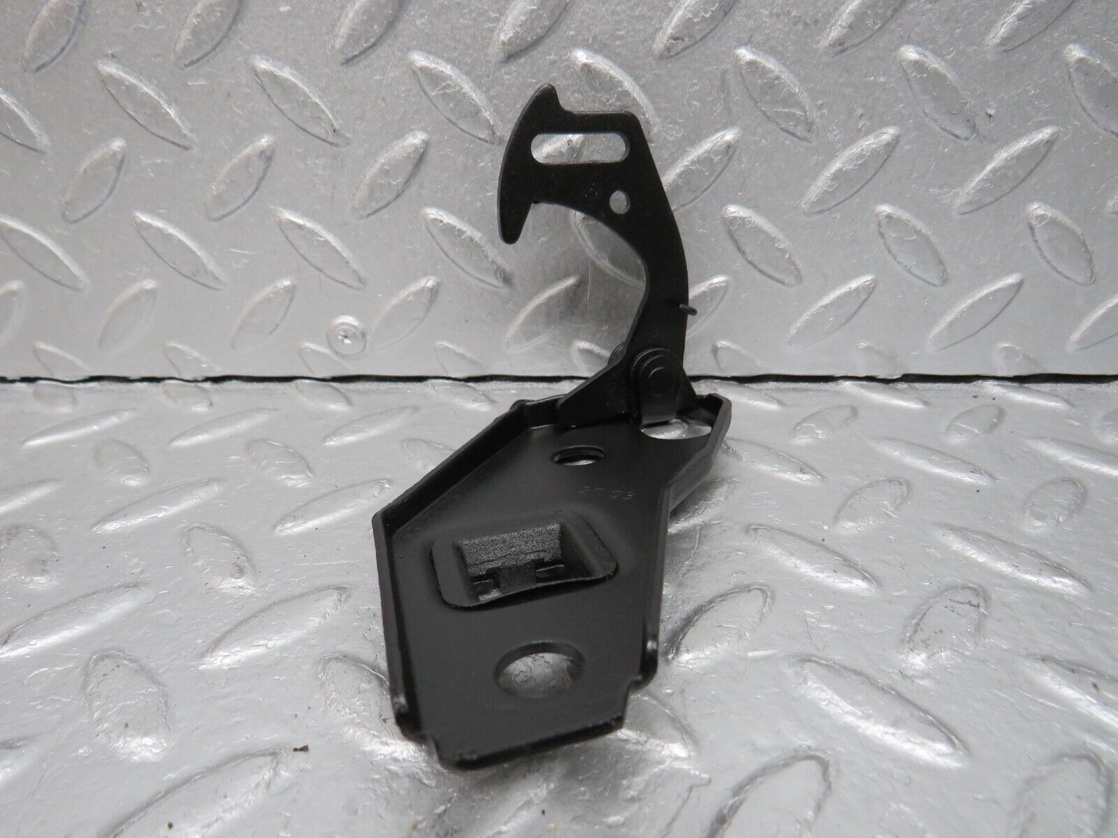 38055 Mercedes-Benz A124 320E Cabriolet Bonnet Release Latch 1248800360