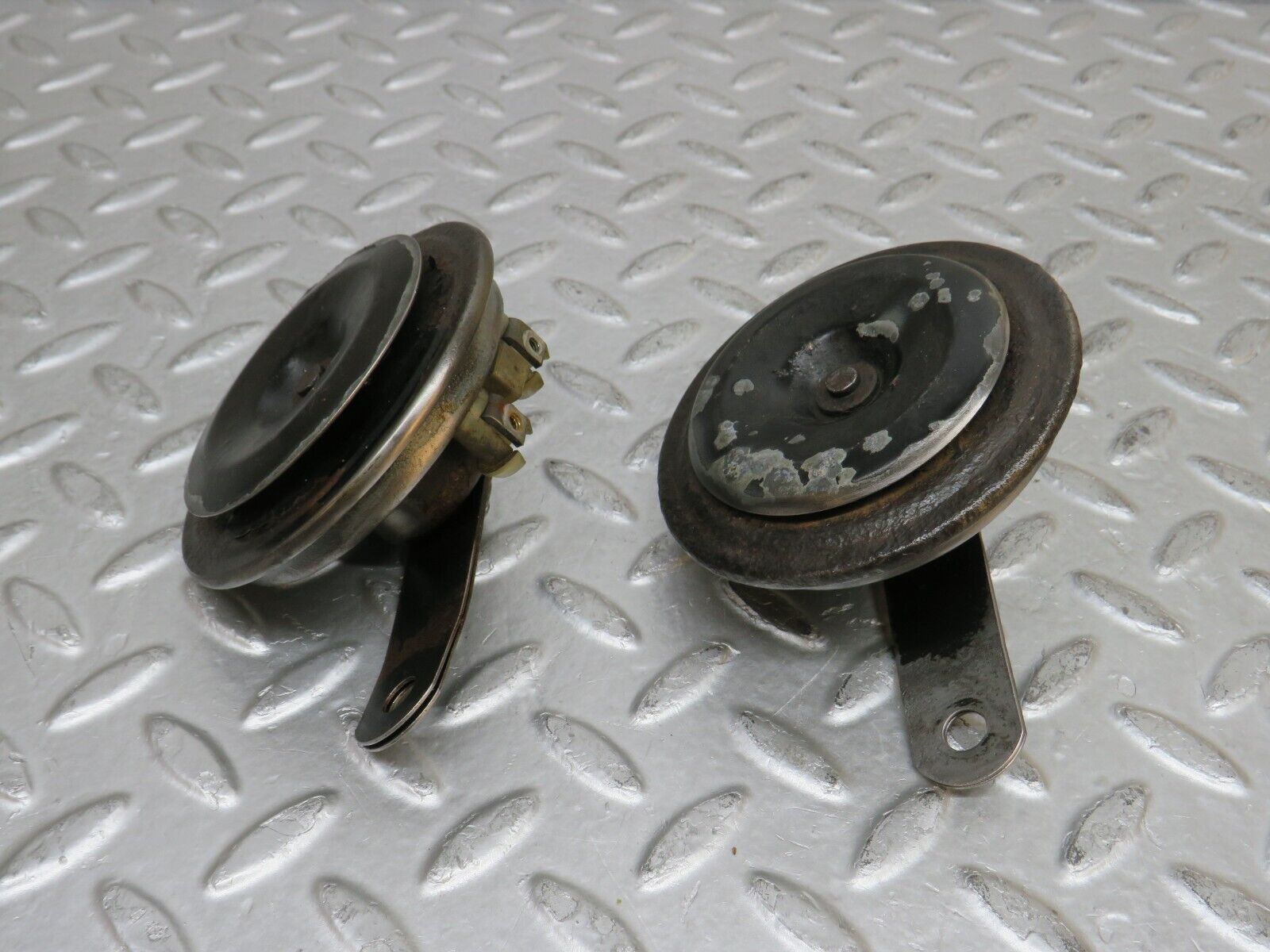 29424 Mercedes-Benz W124 230E Horn Bosch Pair 20016