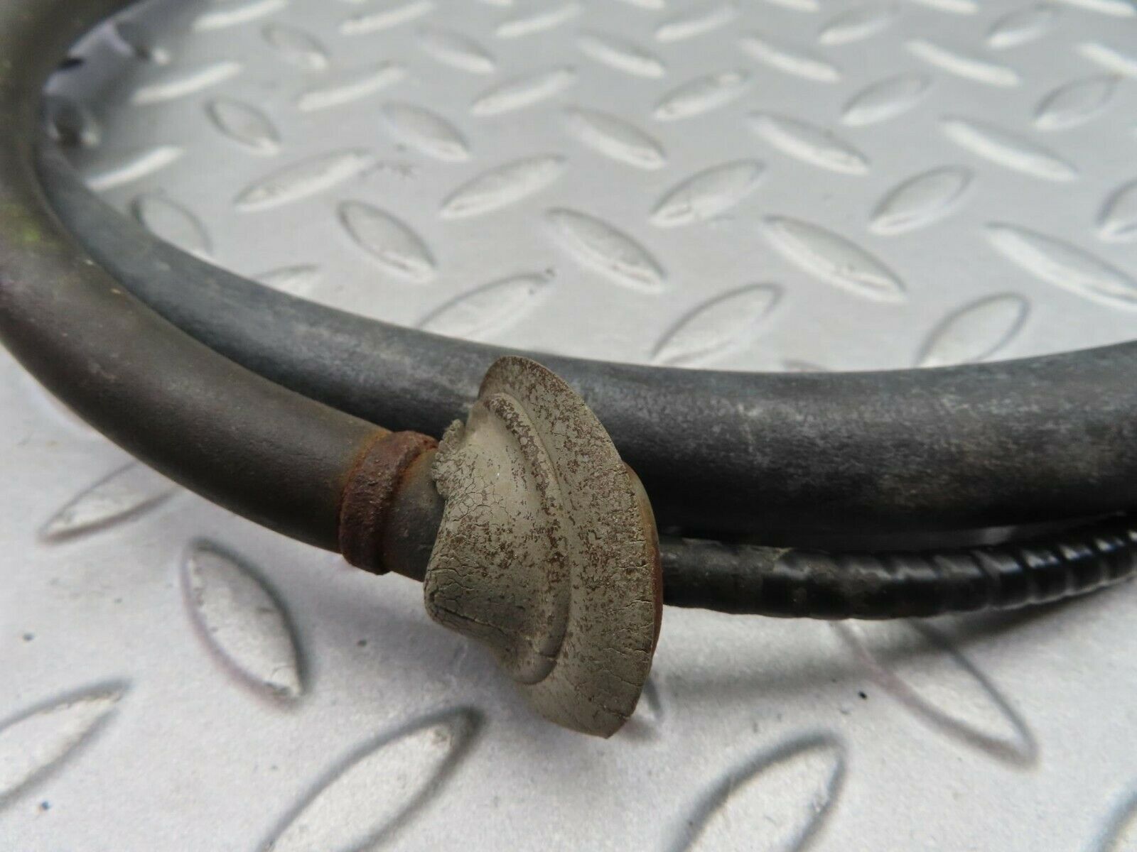 7209 Mercedes-Benz C107 350SLC Coupe Speedometer Cable For Automatic Gearbox