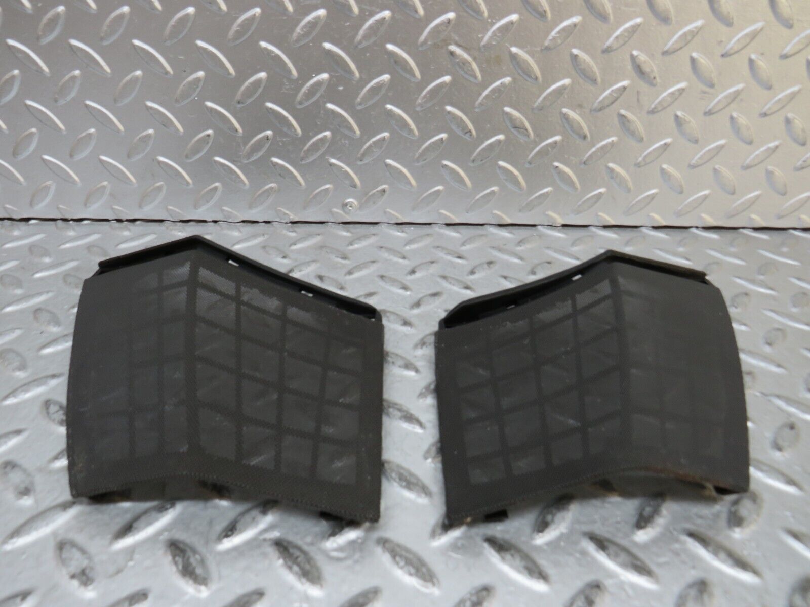 29093 Mercedes-Benz C124 320CE Dashboard Speaker Cover Pair 1246802139