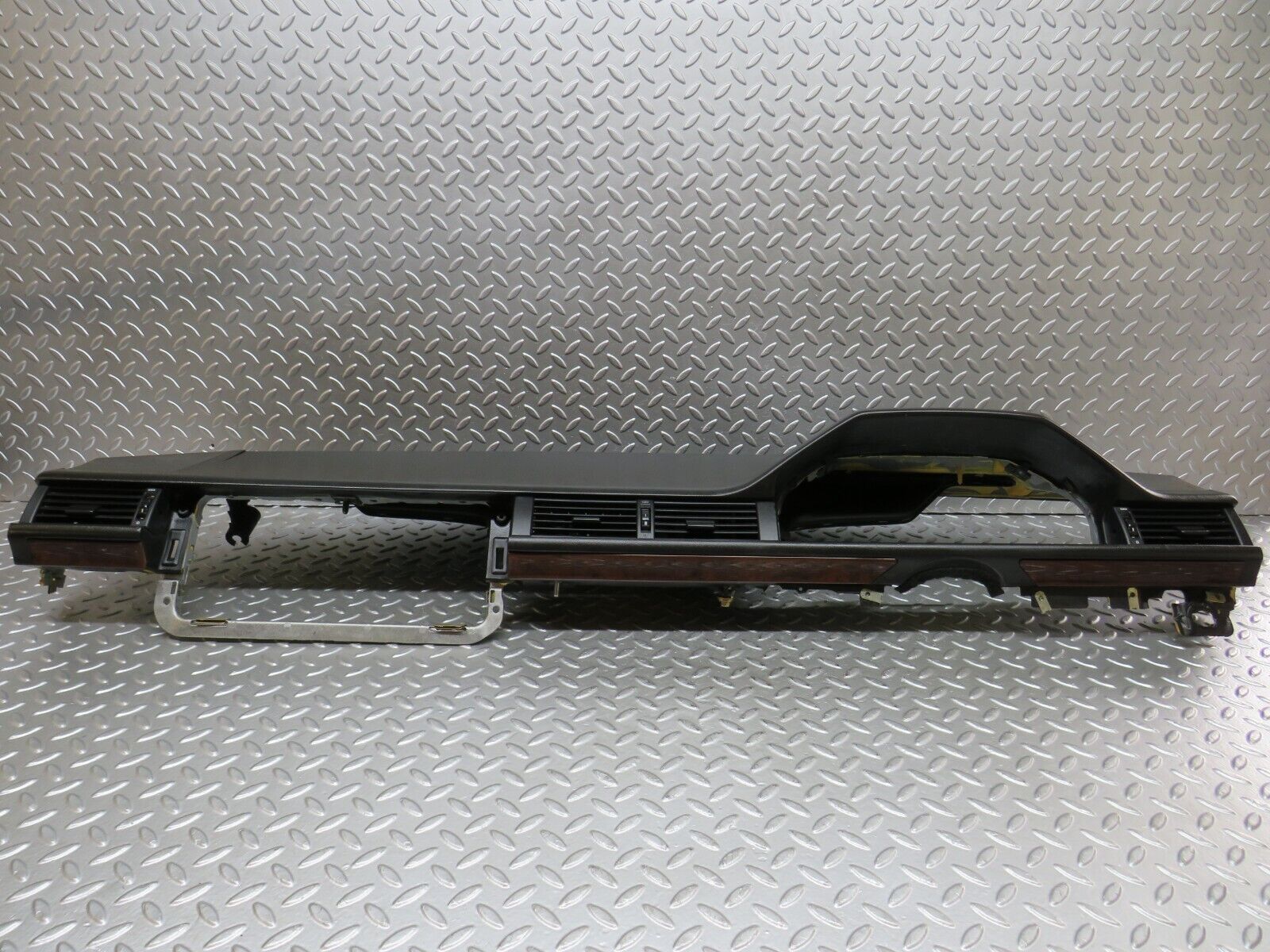 26620 Mercedes-Benz C124 220CE Coupe Dashboard Black