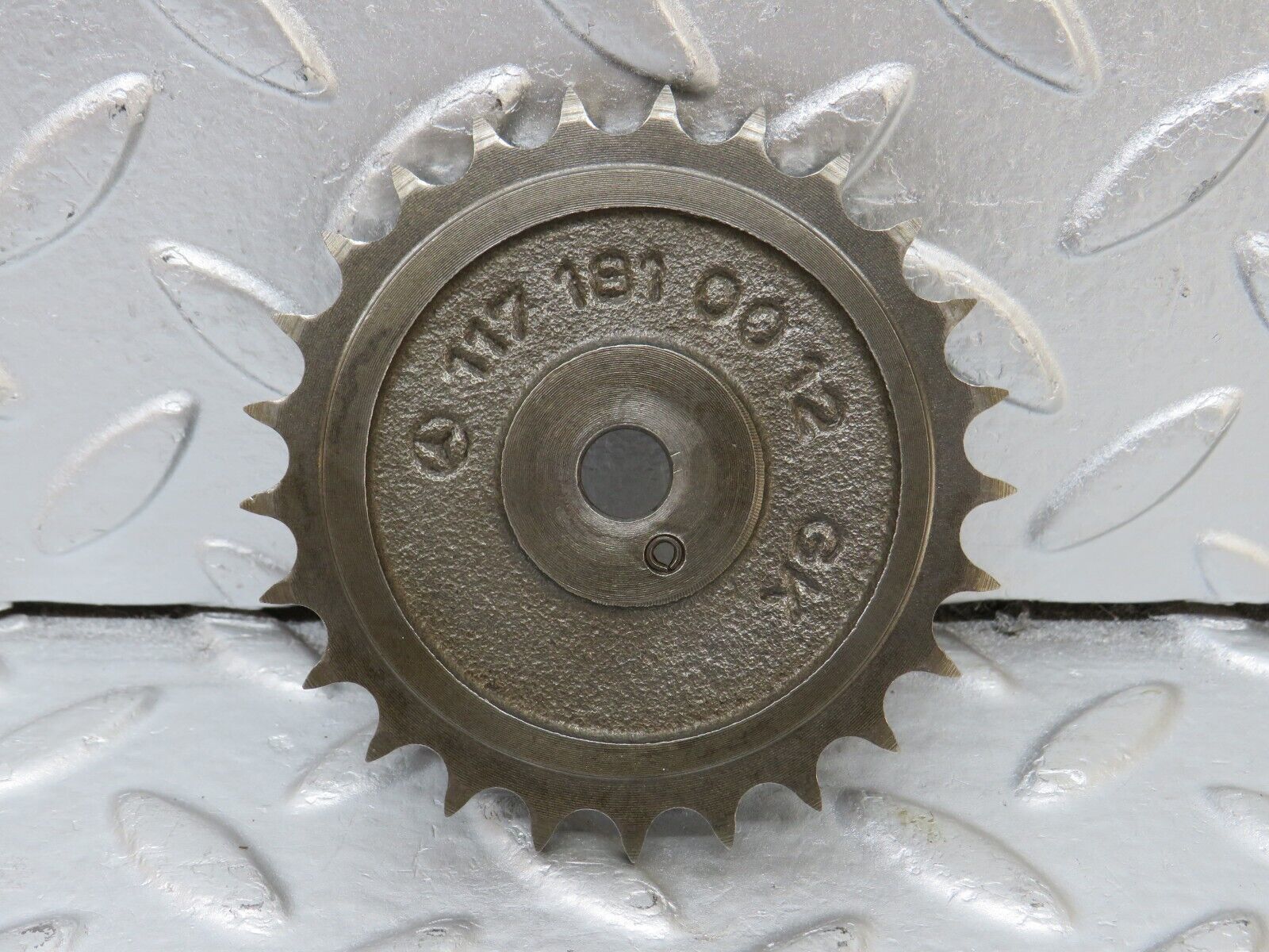 34496 Mercedes-Benz C126 380SEC Coupe Oil Pump Gear Sprocket 1171810012