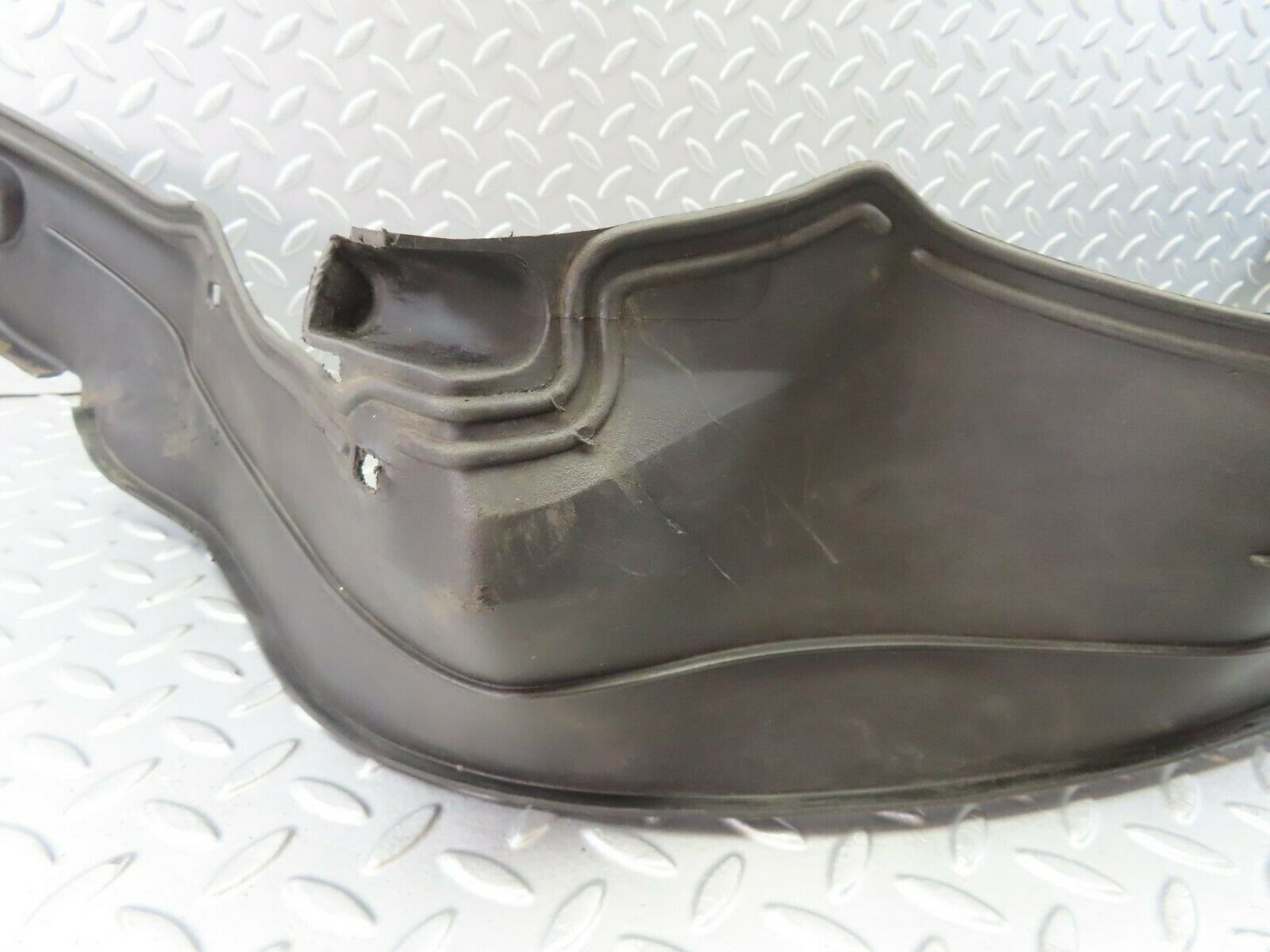 9695 Mercedes-Benz C123 280CE Coupe Front Right Fender Wing Splash Guard 1238840635