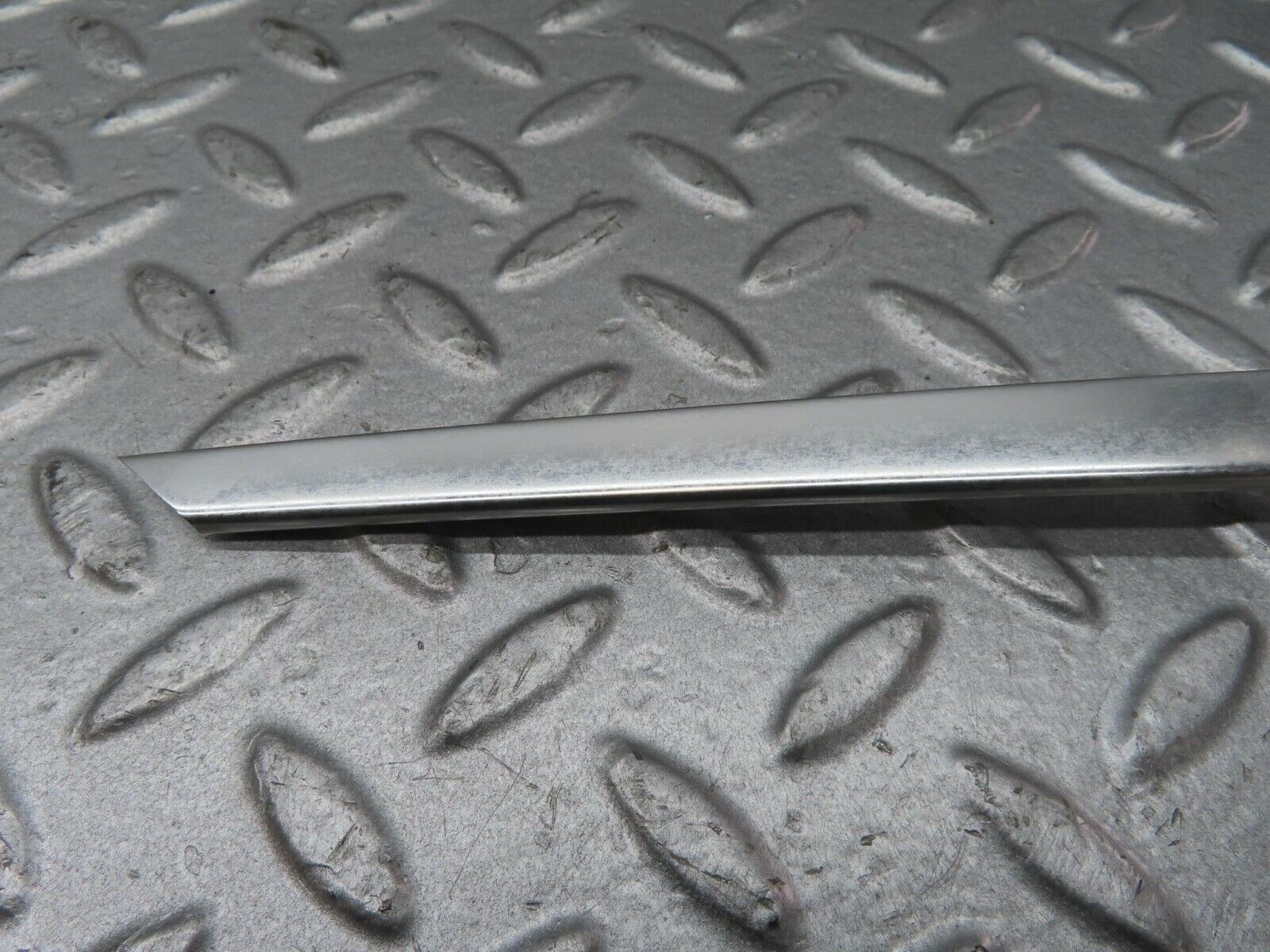 13599 Mercedes-Benz W123 200 Rear Right Door Window Chrome Frame