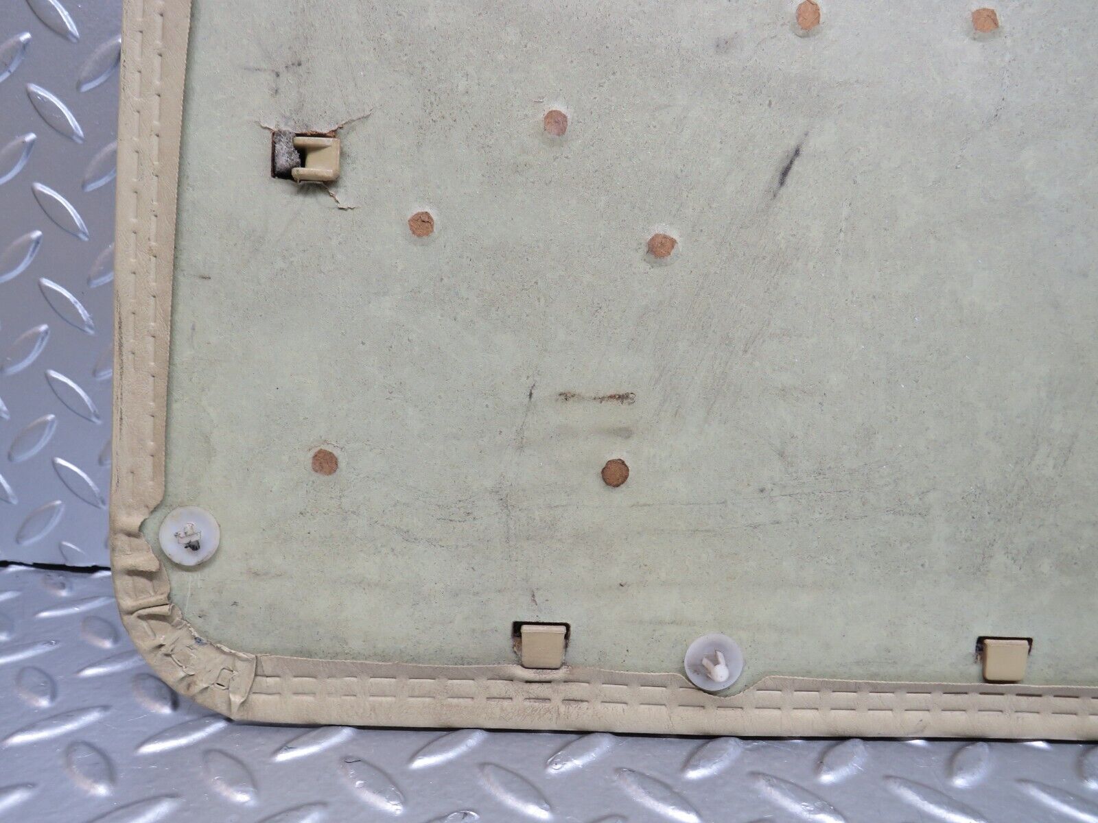 29616 Mercedes-Benz W123 230E Front Left Door Card Beige