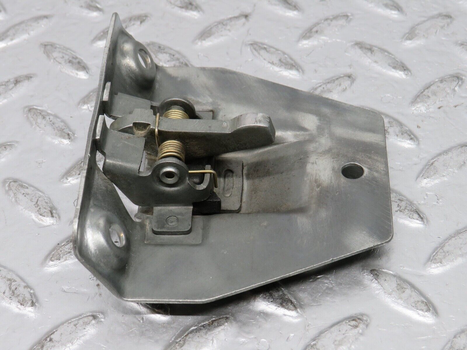 0401 Mercedes-Benz C107 350SLC Coupe Trunk Boot Lock Latch 1137500285