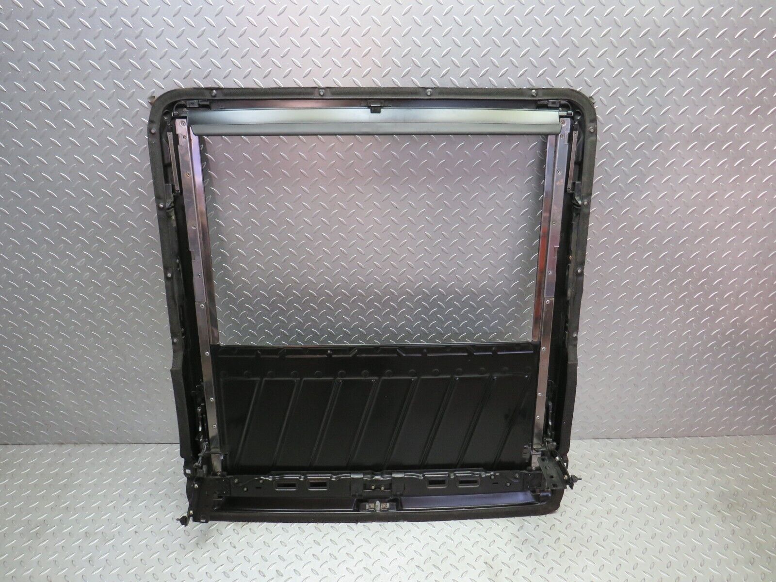 38981 Mercedes-Benz W201 190E 2.6L Power Sunroof Frame