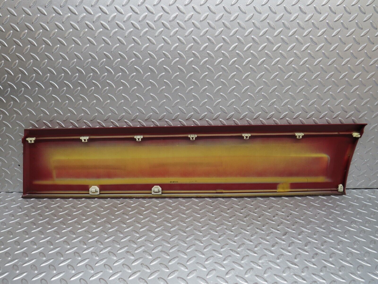 38697 Mercedes-Benz W201 190E 2.6L Front Left Door Moulding Trim 2016905540