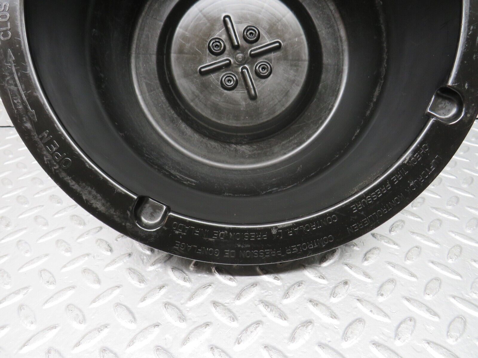 30316 Mercedes-Benz W124 230E Spare Wheel Holder 1248900007