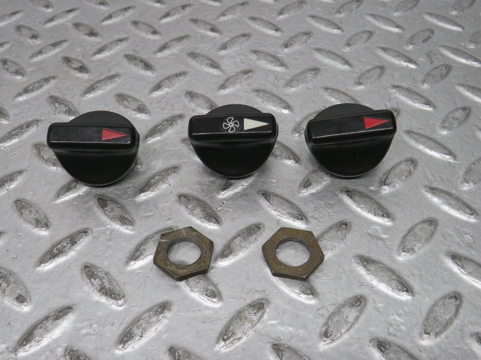 28868 Mercedes-Benz W123 230E Heater Control Knob Set