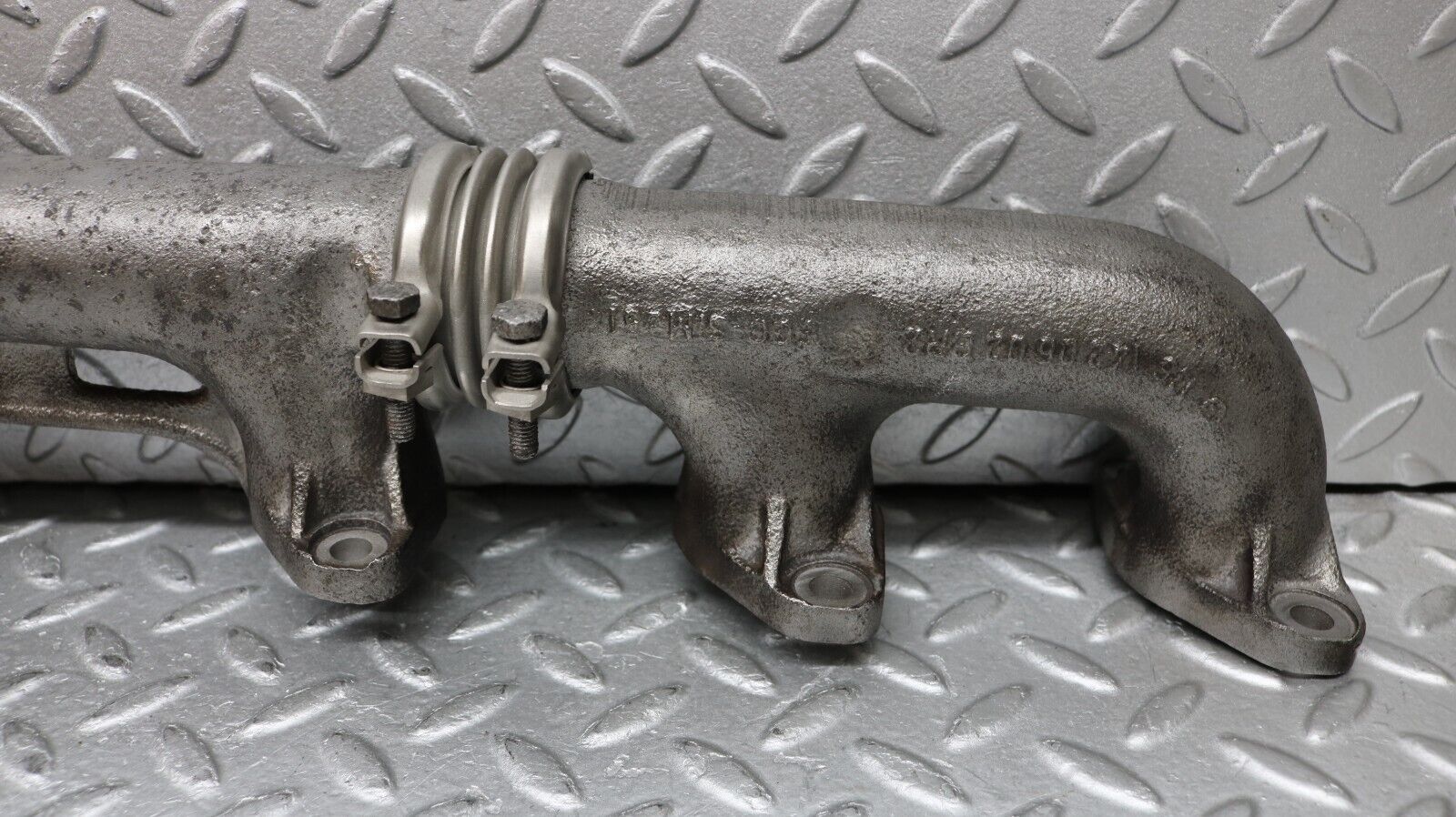 37249 Mercedes-Benz C126 420SEC Coupe Exhaust Manifold Right 1161422402 1161420602