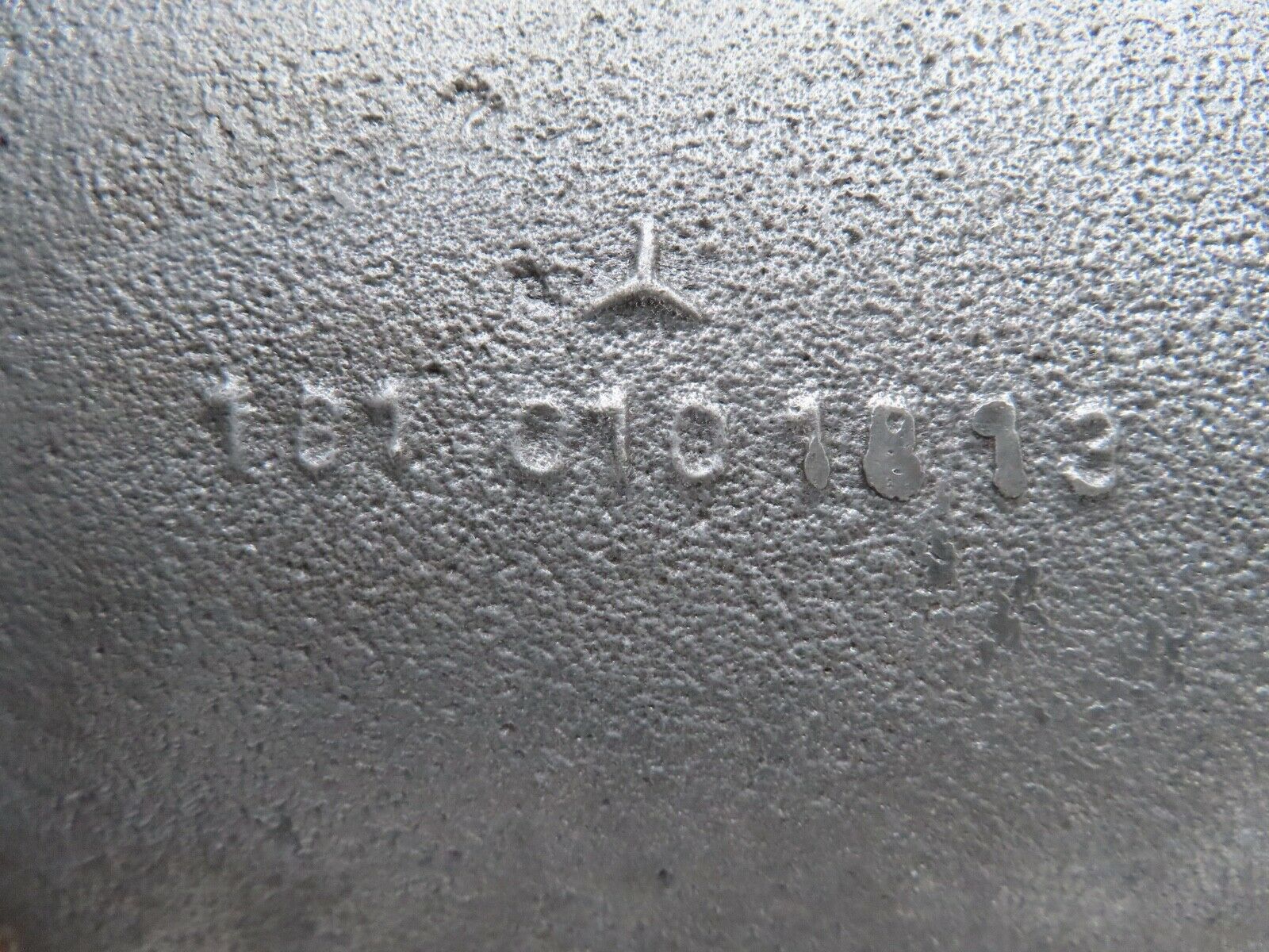 18551 Mercedes-Benz W136 170V Oil Pan Oil Sump 1810101813