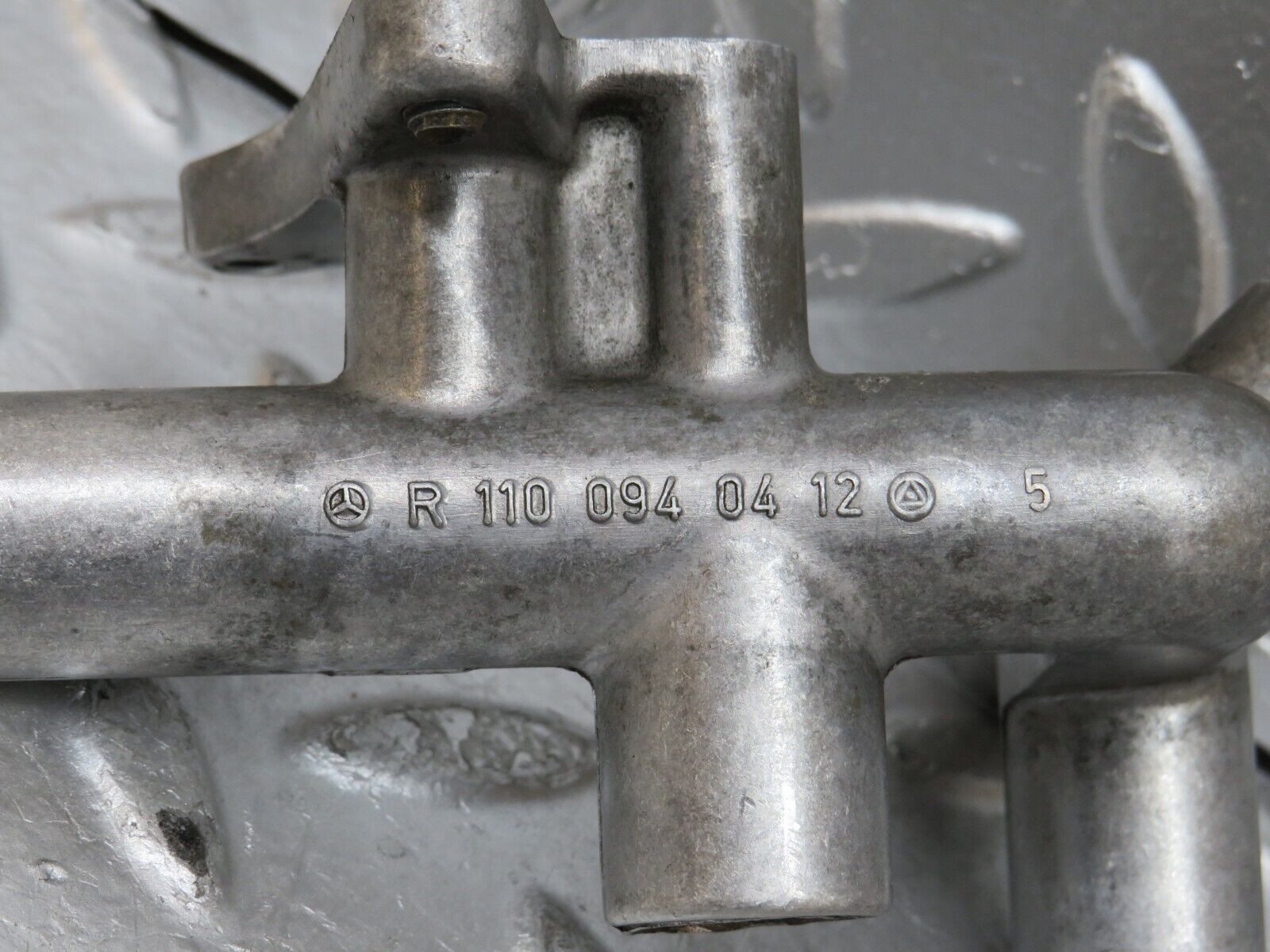 27262 Mercedes-Benz W123 280E Auxiliary Air Slide K-Jetronic 1100940412