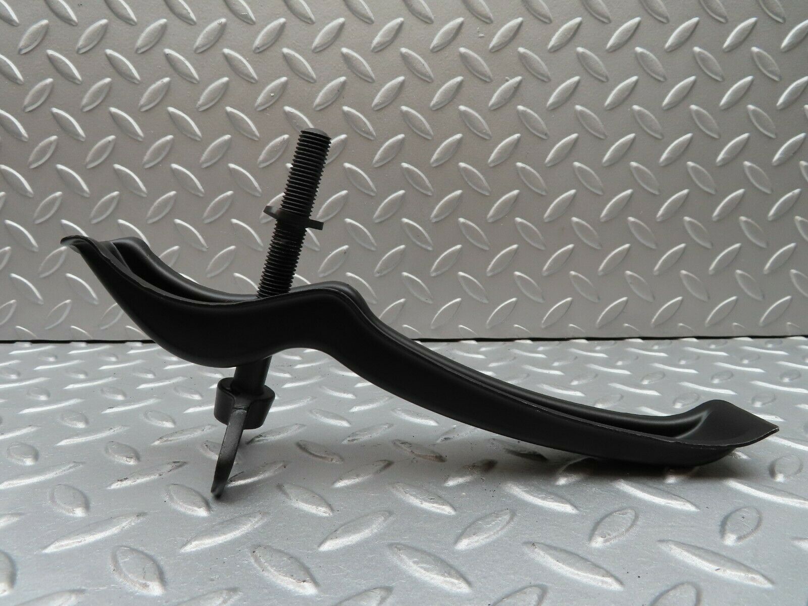 3609 Mercedes-Benz W108 280SE Spare Wheel Holder