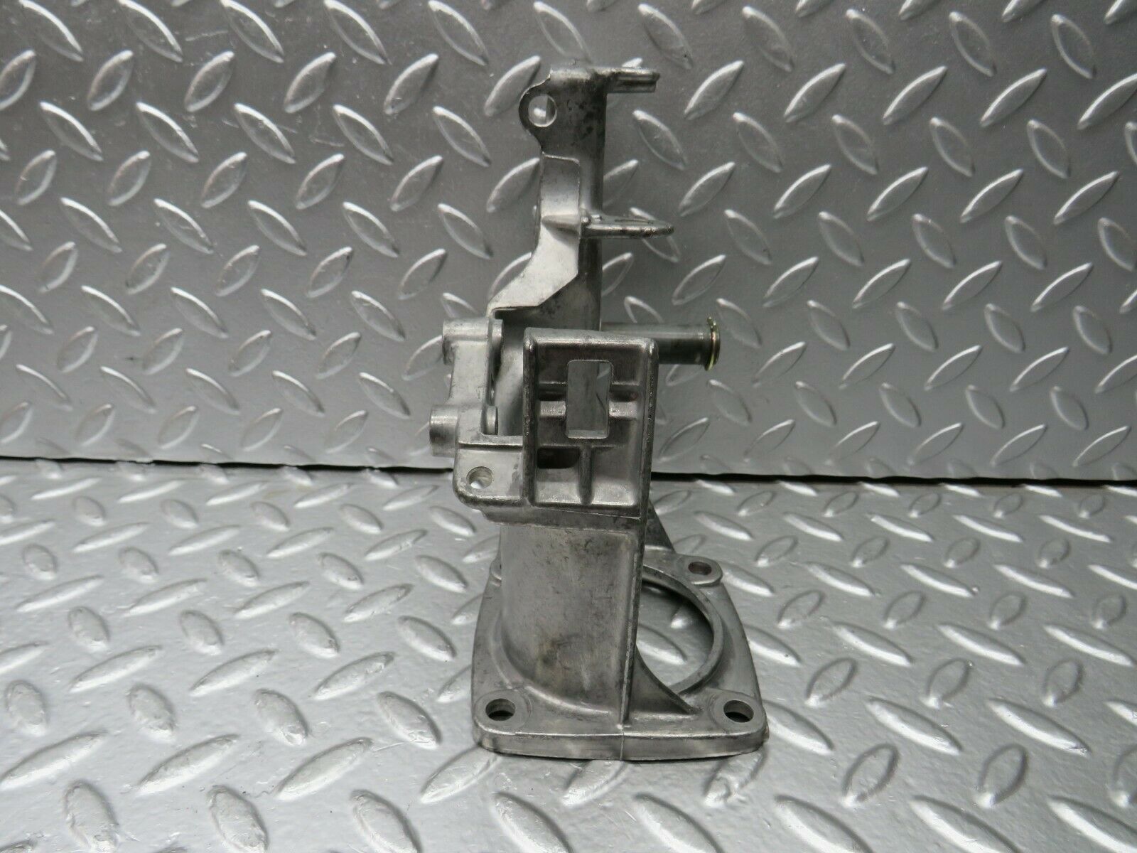 24088 Mercedes-Benz W123 280E Brake Pedal Bracket 1232900219