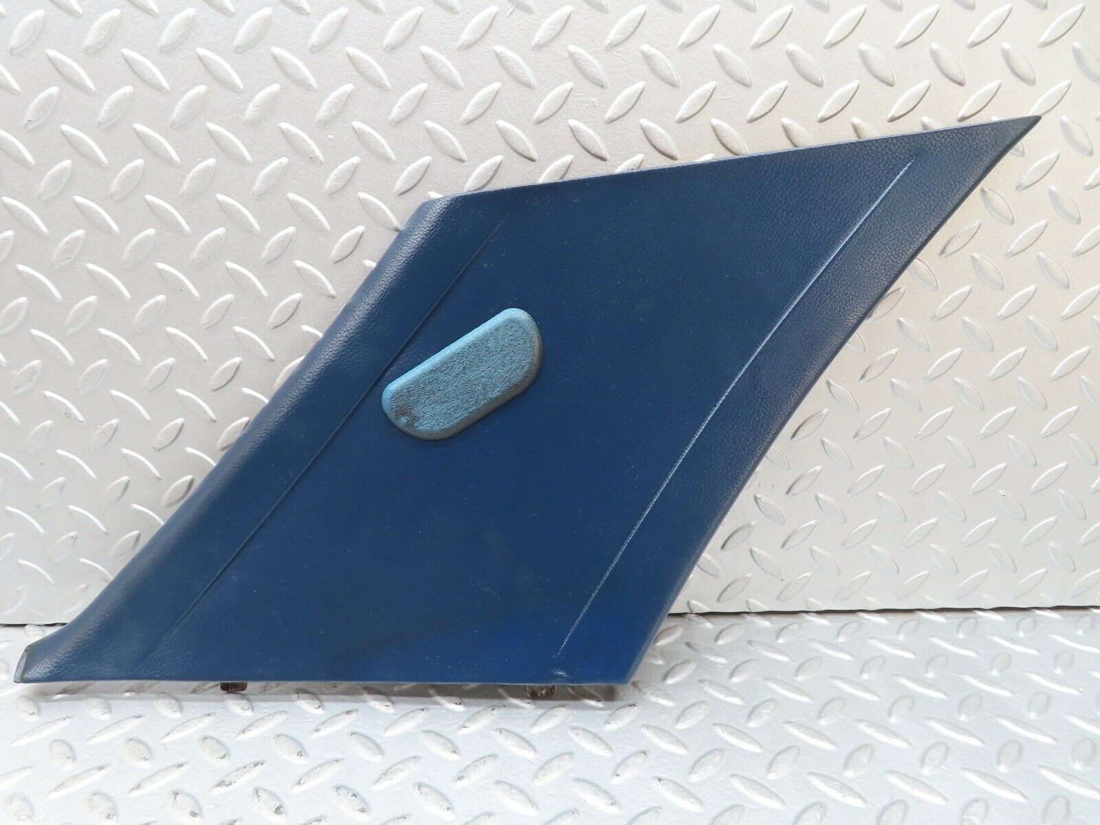 17517 Mercedes-Benz W116 450SEL C Pillar Cover Trim Left Side Blue