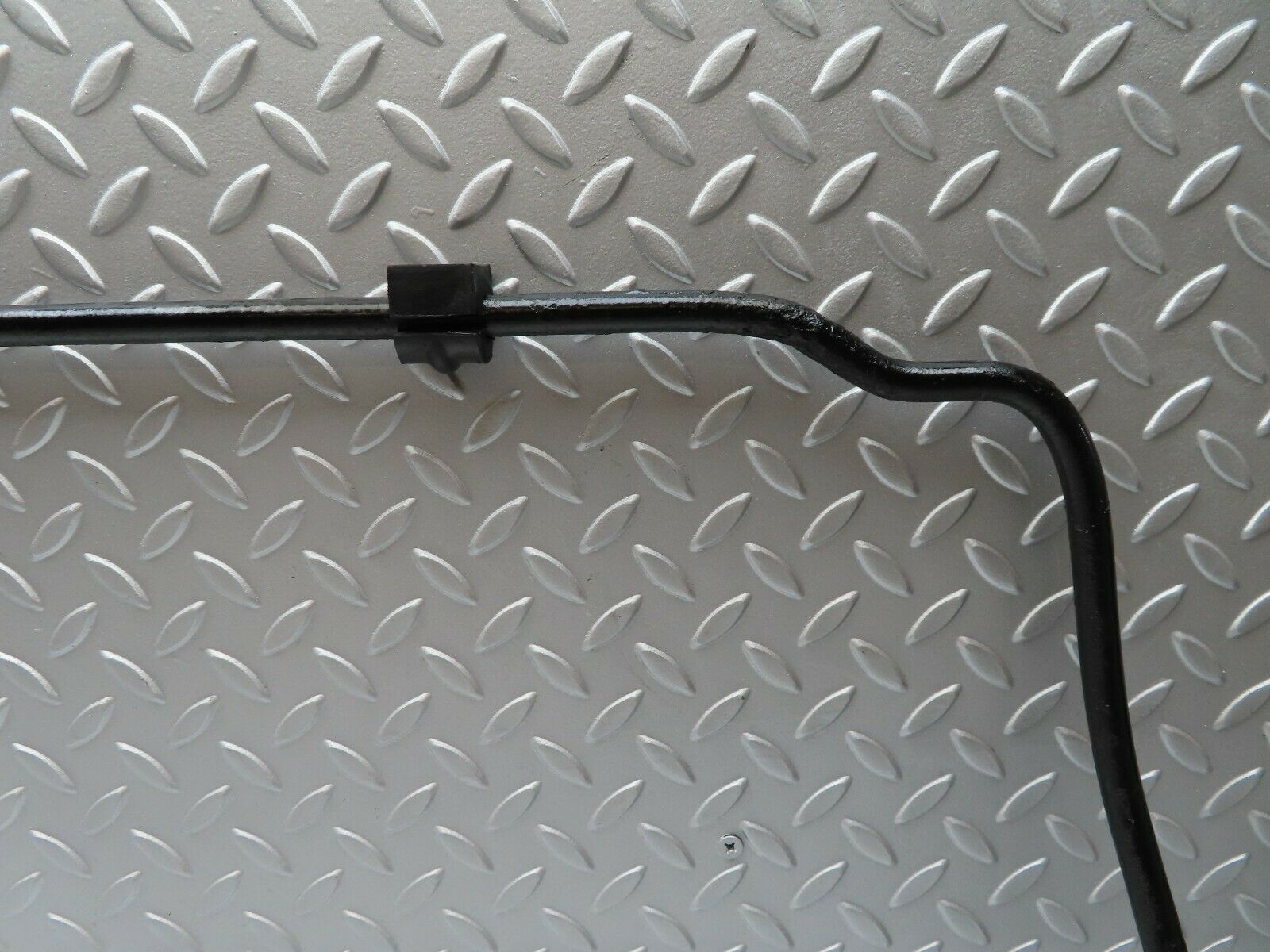 4676 Mercedes-Benz W114 280CE Coupe Anti Roll Bar Rear Axle