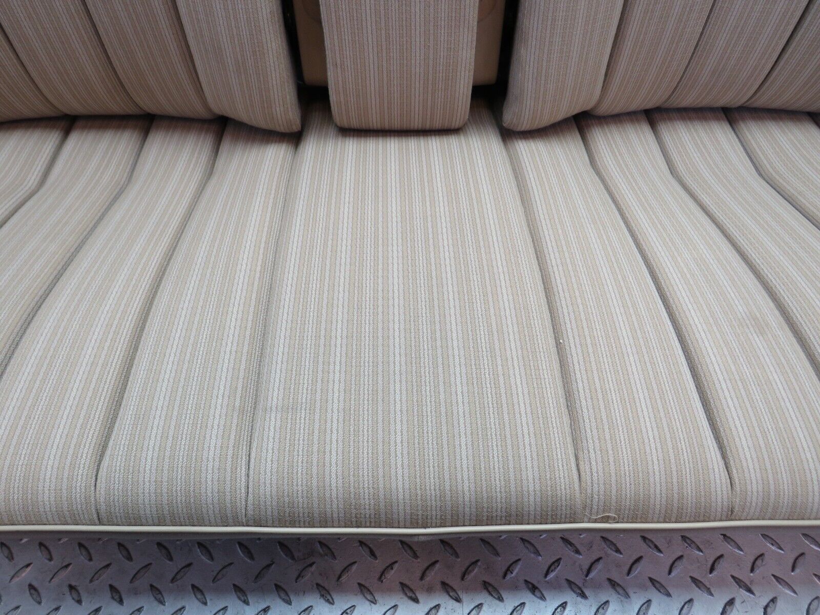 29491 Mercedes-Benz W124 230E Rear Seat