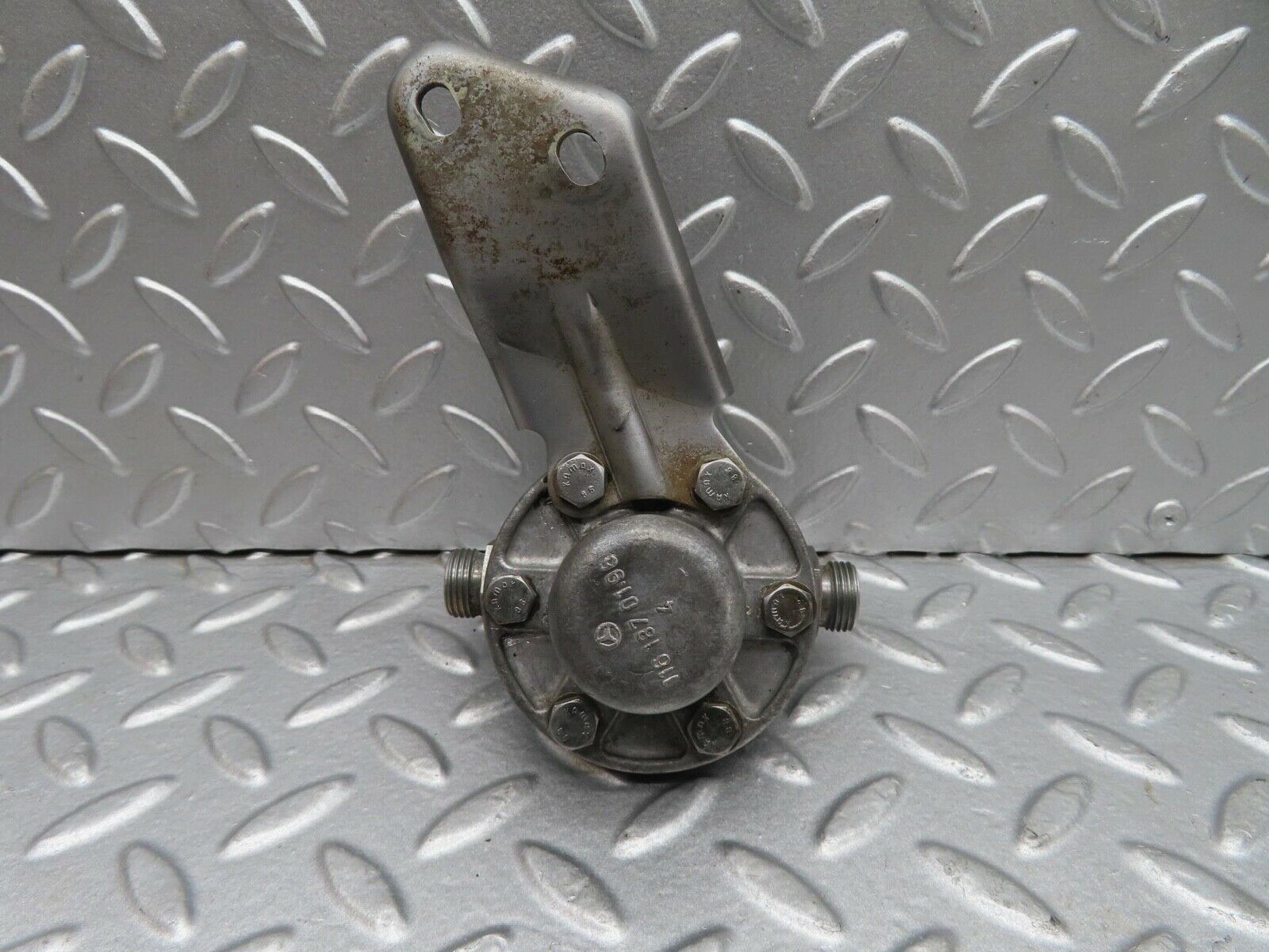 14389 Mercedes-Benz W116 350SE Oil Pressure Damper 1161870494