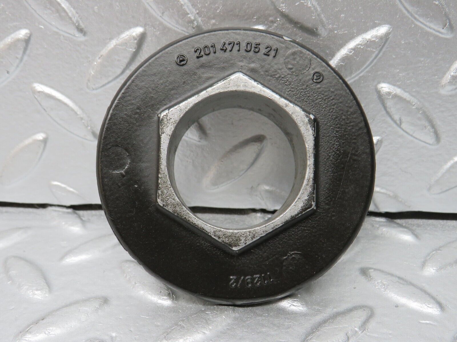 30915 Mercedes-Benz W201 190E 2.0L Fuel Tank Locking Sender Flange 2014710521