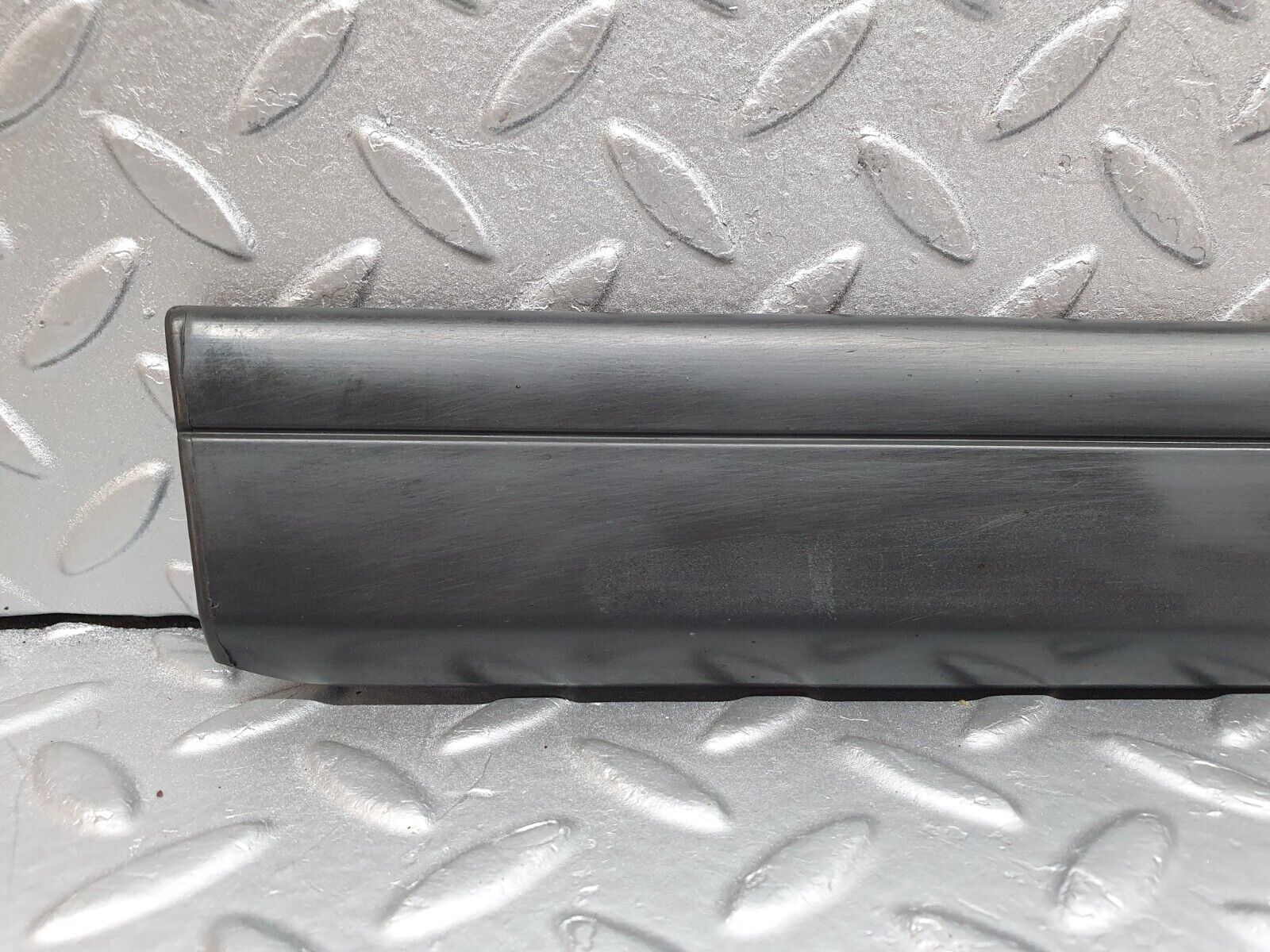 41422 Mercedes-Benz W124 200E Rear Left Door Lower Moulding Trim