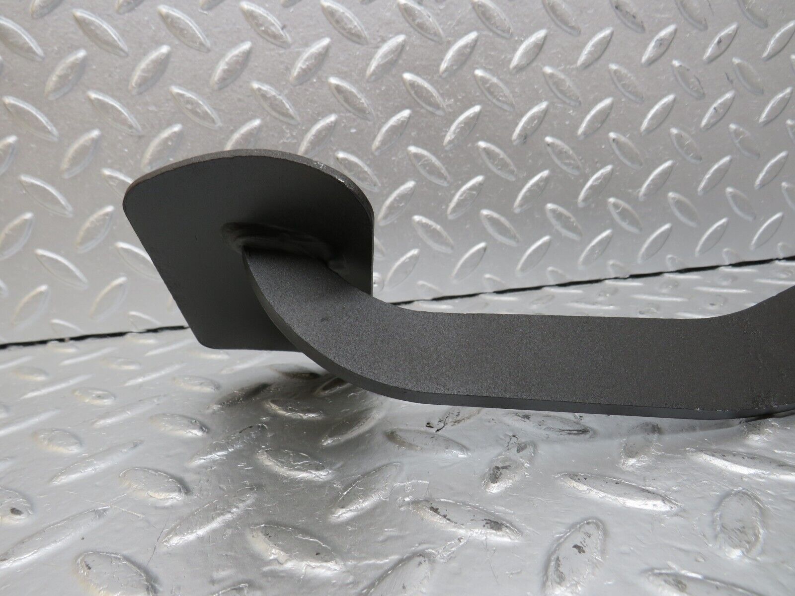 34583 Mercedes-Benz C126 380SEC Coupe Brake Pedal