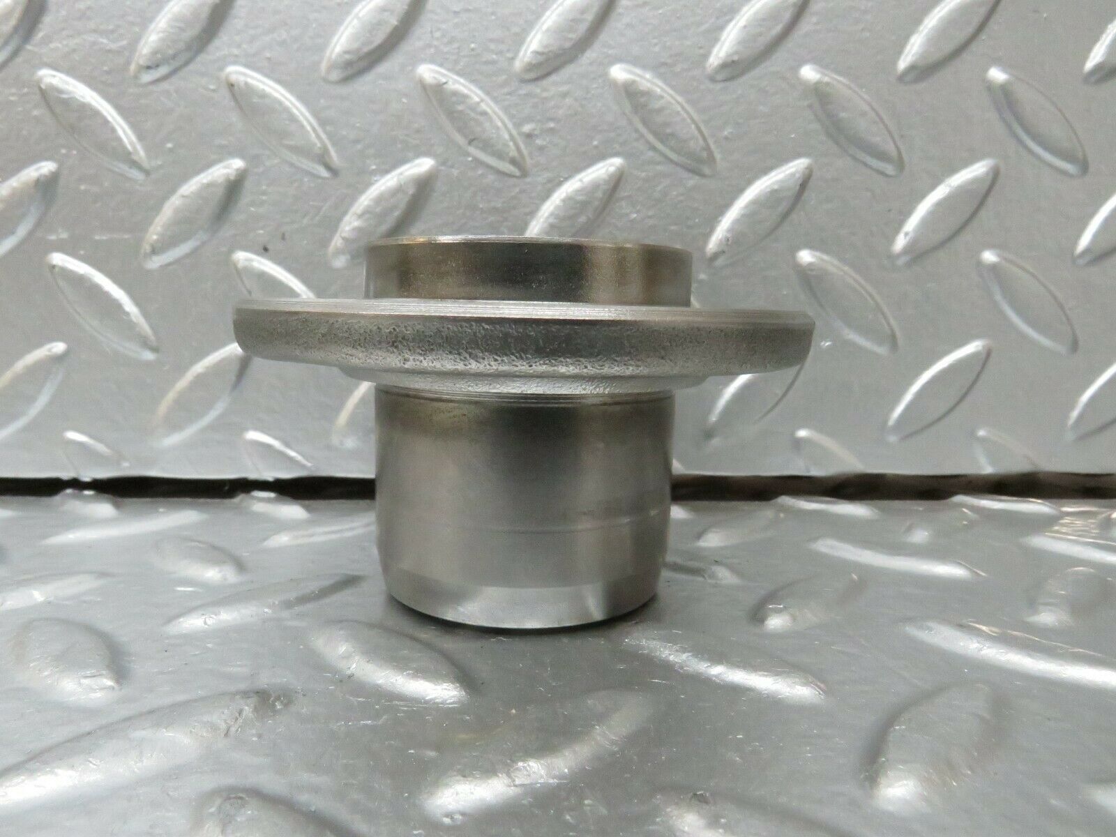 23899 Mercedes-Benz C107 450SLC Coupe Crankshaft Sleeve Hub