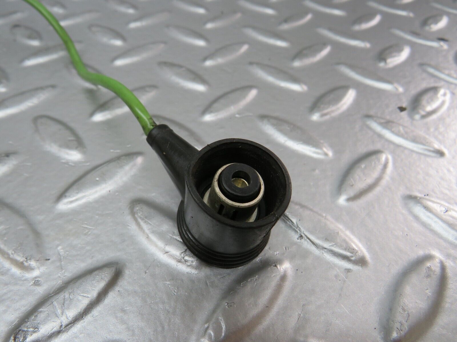 26334 Mercedes-Benz W116 450SE Ignition Distributor 0237404006