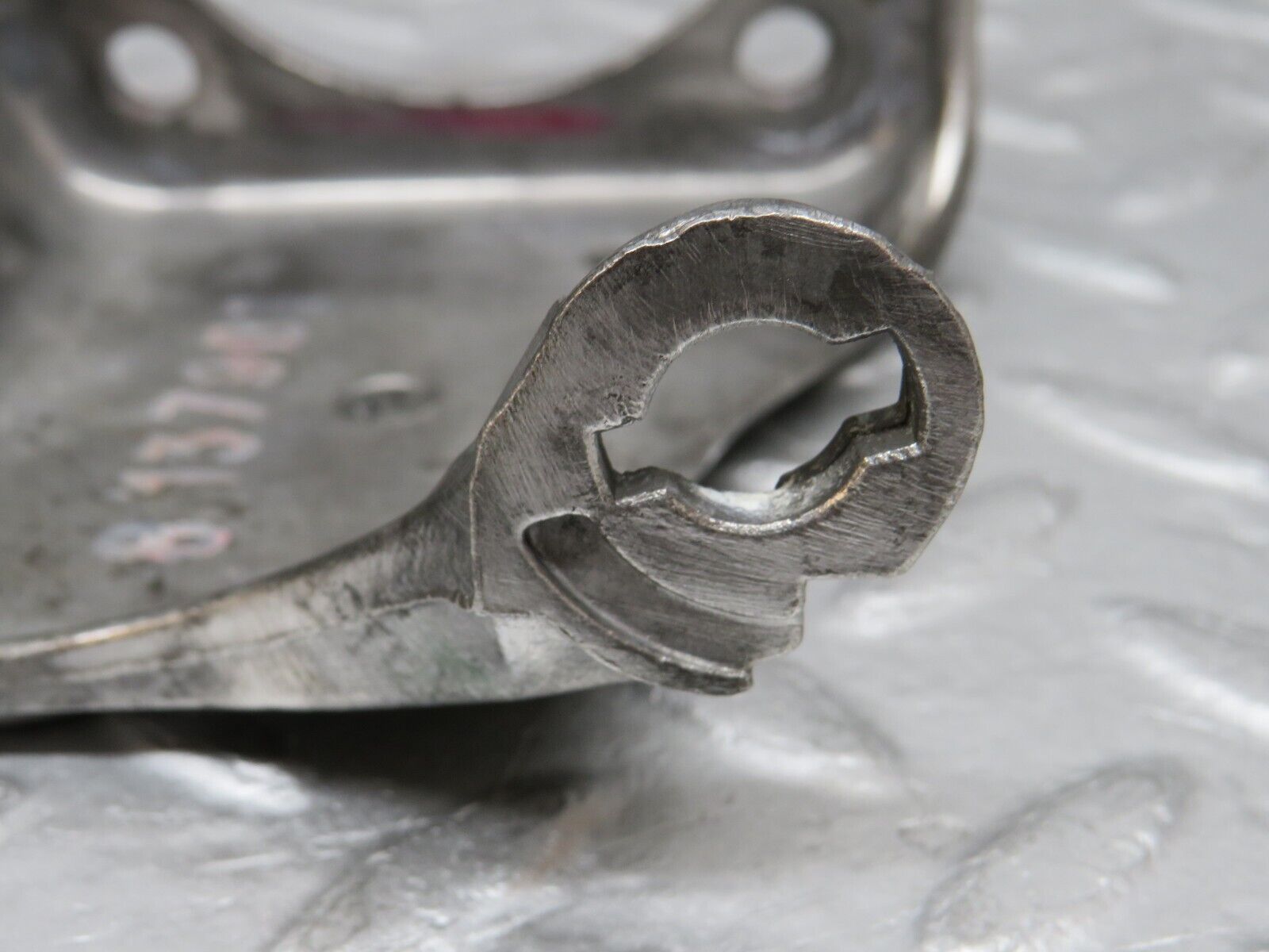 36535 Mercedes-Benz W201 190E 2.0L Brake Pedal Bracket 1242900519