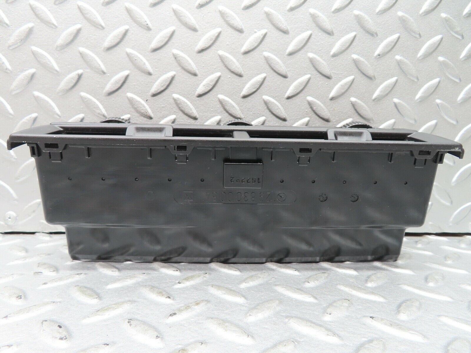 17121 Mercedes-Benz R129 300SL Coupe Dash Centre Air Vent 1298300054