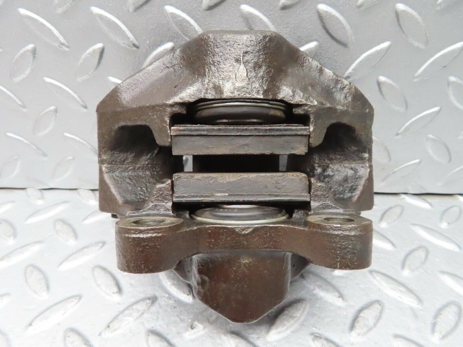 14460 Mercedes-Benz W116 350SE Rear Right Brake Caliper Ate 37