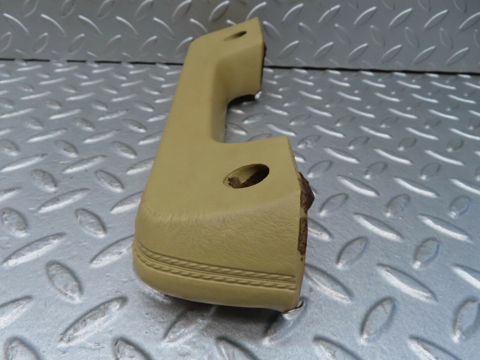 13452 Mercedes-Benz W123 200 Interior Door Handle Rear Right Cream 1239702001
