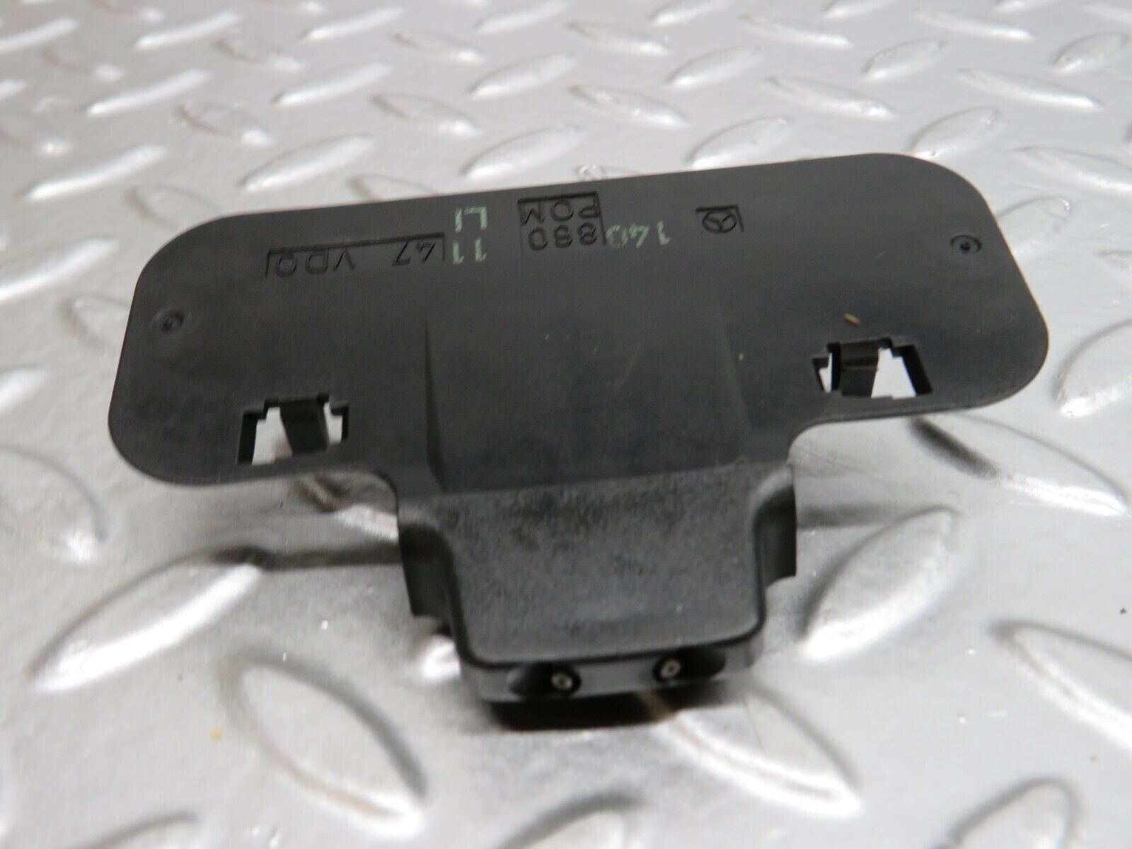 24634 Mercedes-Benz W140 S320 Front Heated Windscreen Washer Nozzle 1408601147