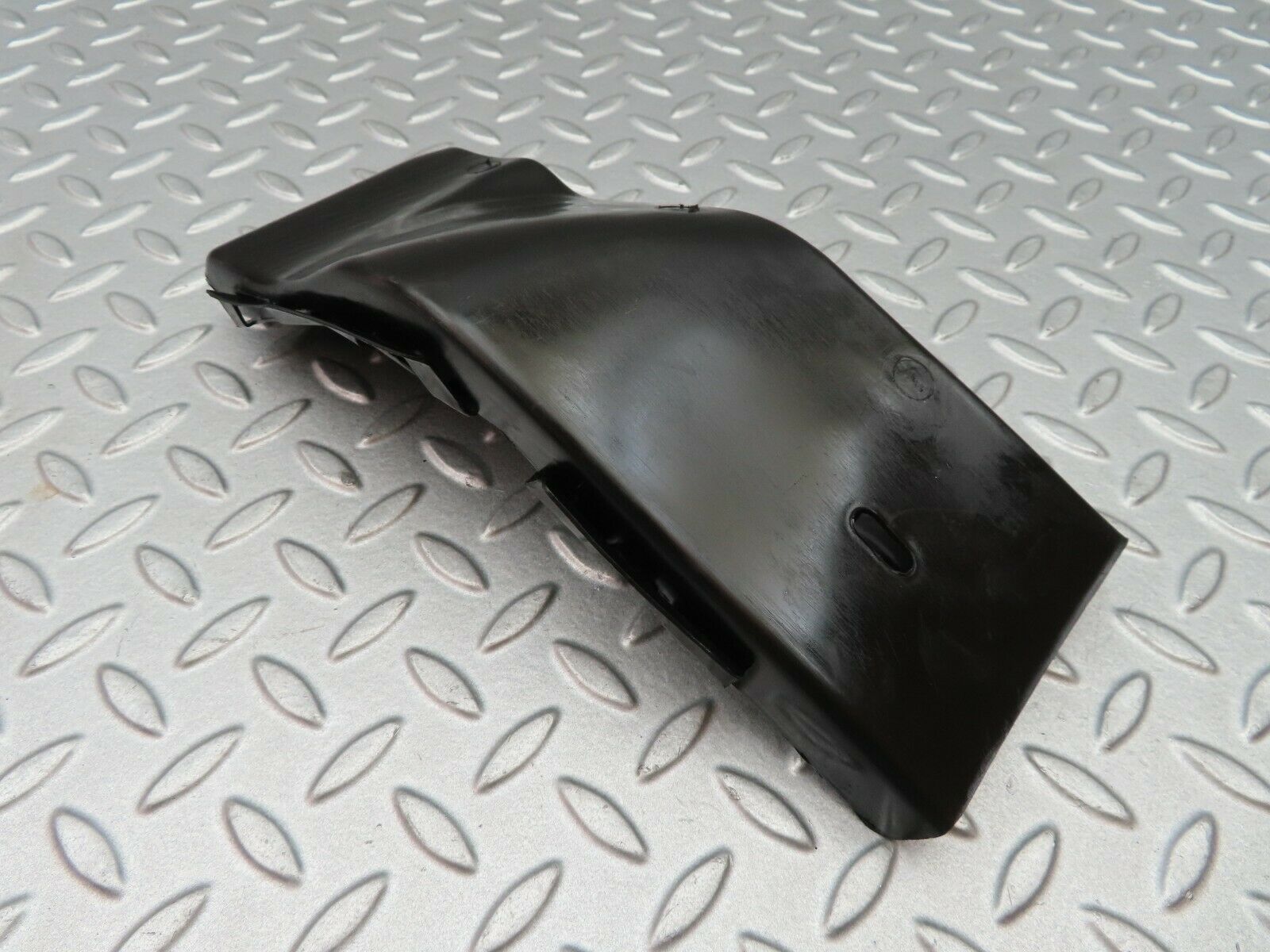 5527 Mercedes-Benz W124 230E Front Right Wiring Cover 1248211736