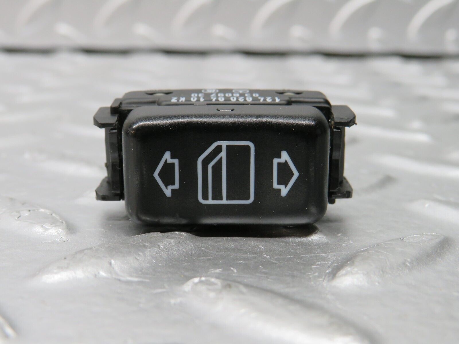 31230 Mercedes-Benz S124 220TE Electric Window Switch Right Side 1248209410