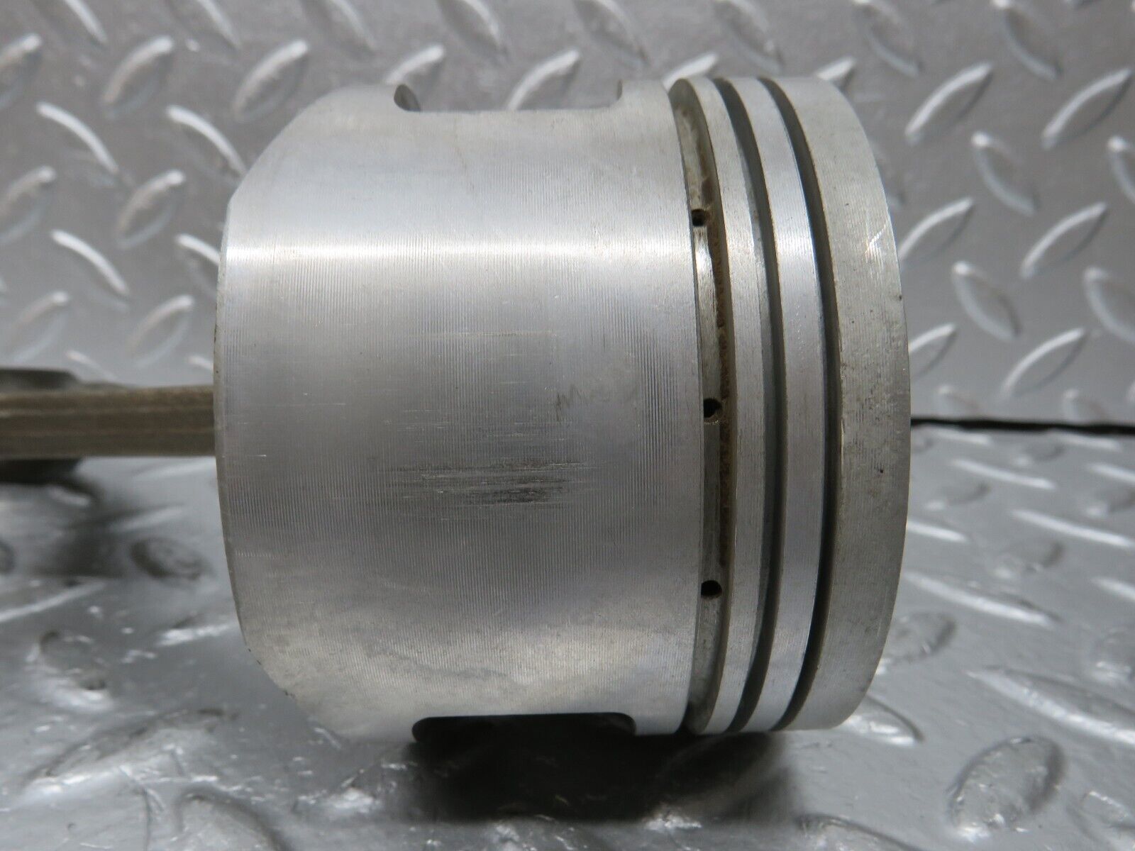 32710 Mercedes-Benz S124 300TE Wagon Piston With Connecting Rod 88.475mm 10205