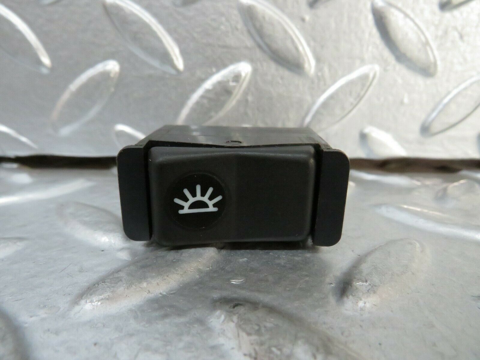 23810 Mercedes-Benz C107 450SLC Coupe Interior Dome Light Switch 0008205810