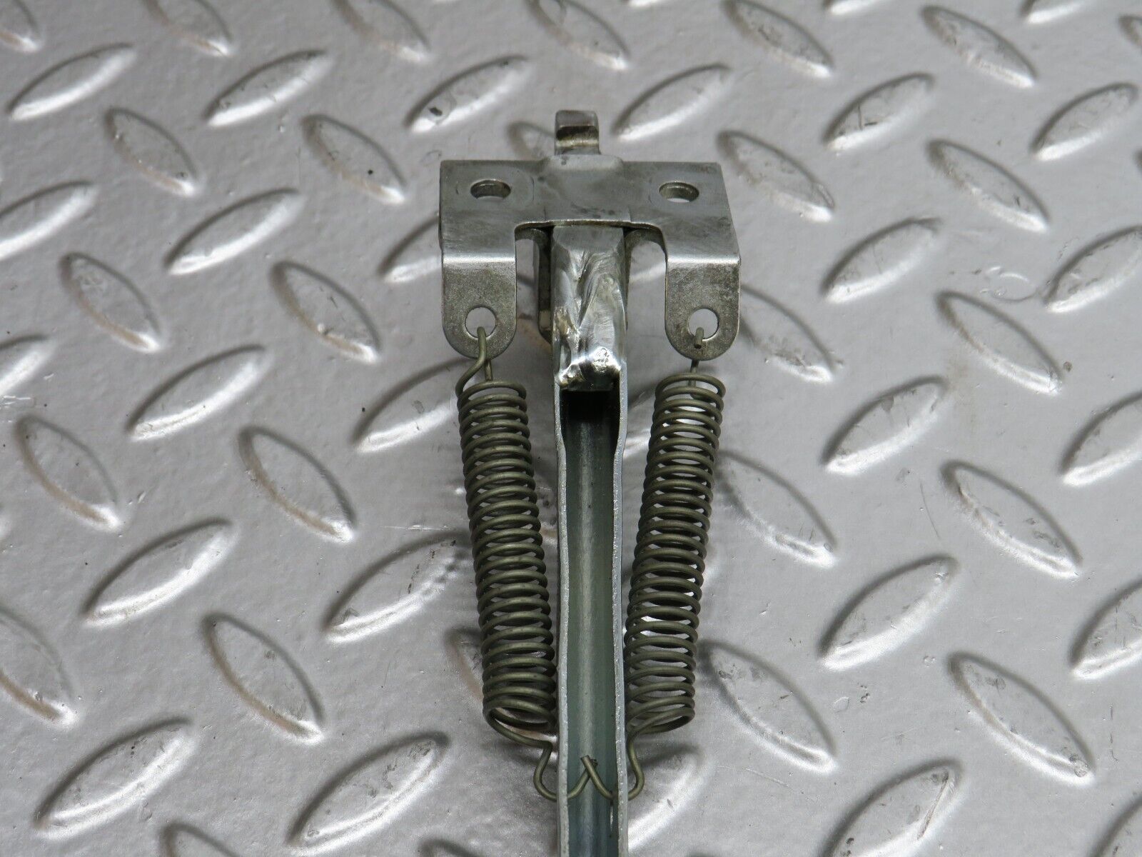 28473 Mercedes-Benz S123 240D Wagon Rear Seat Hardware 1239290127