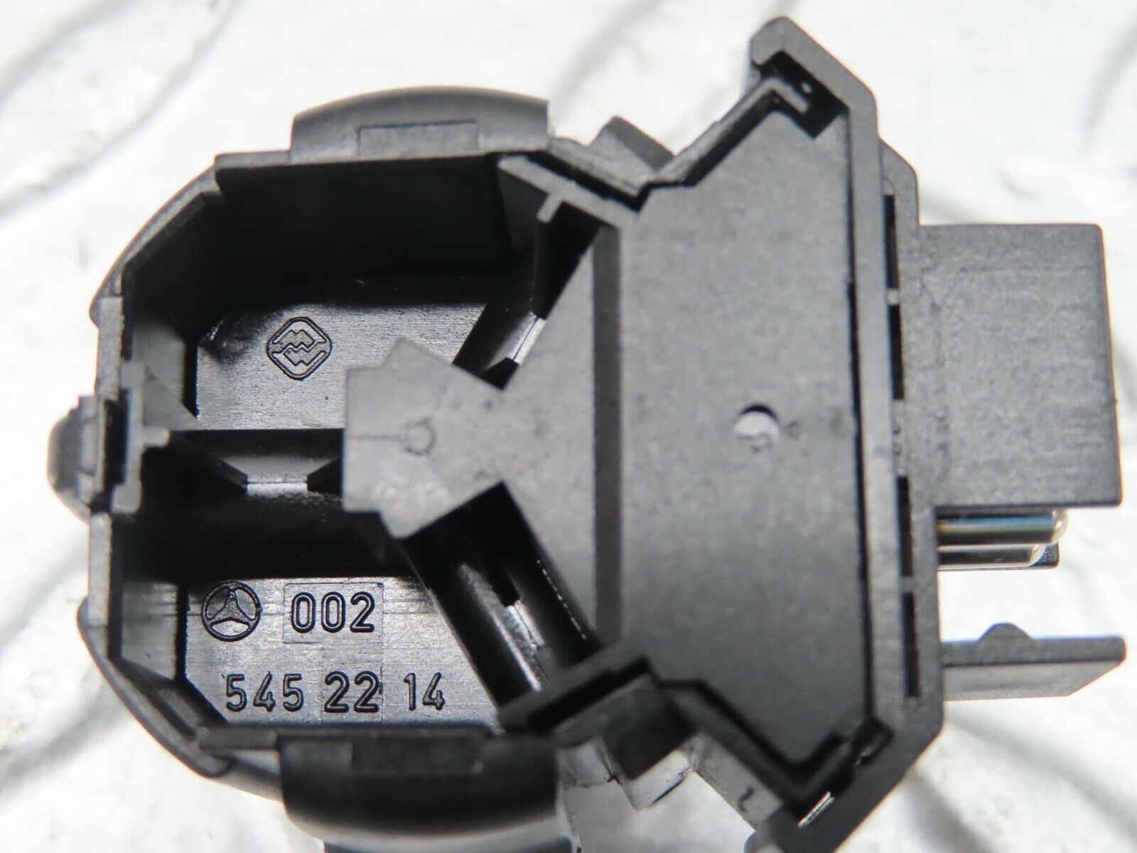 15089 Mercedes-Benz W140 S320 Kick Down Switch 0025452214