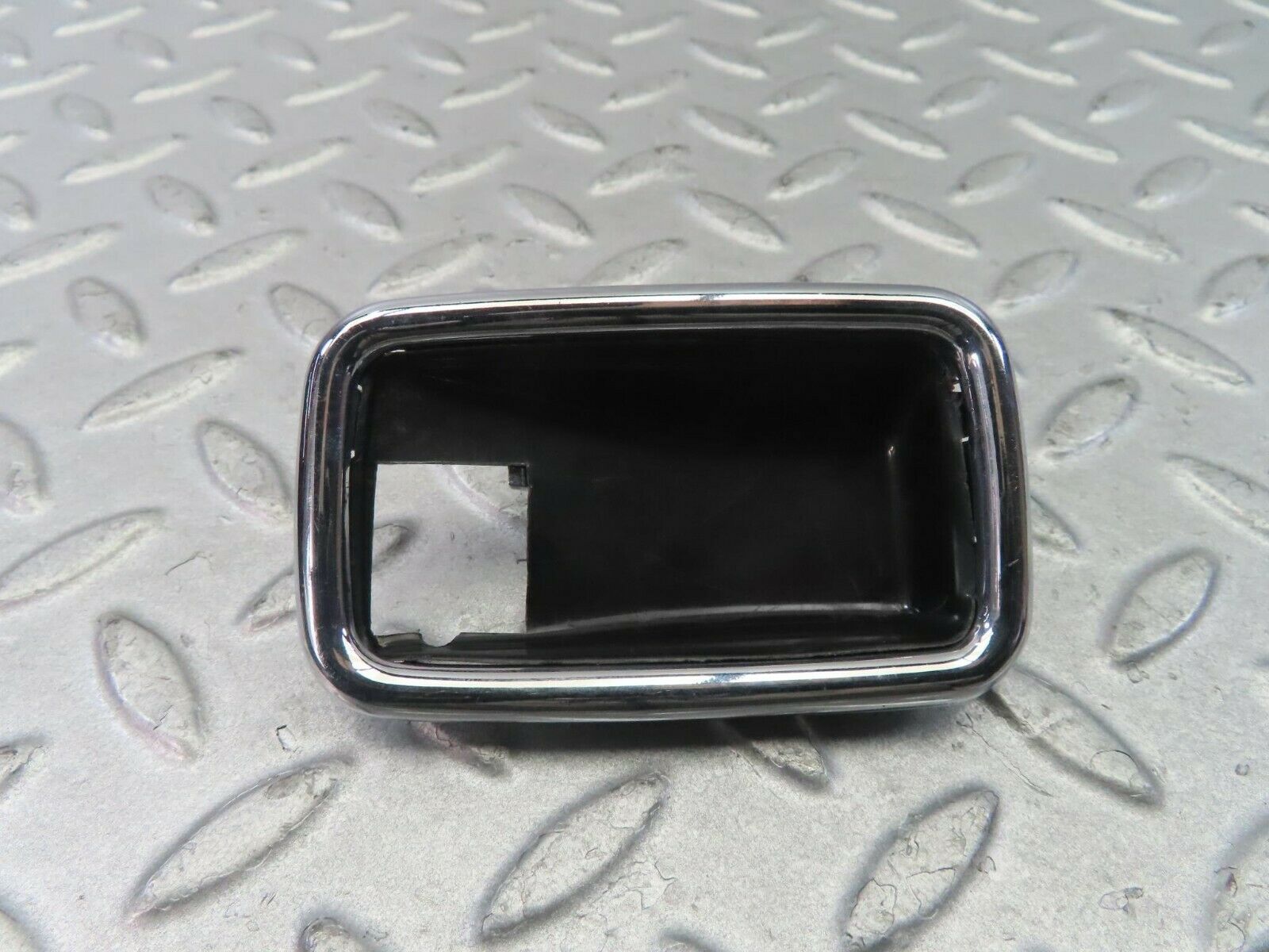 8660 Mercedes-Benz W108 Chrome Frame For Door Opener Left 1087660511