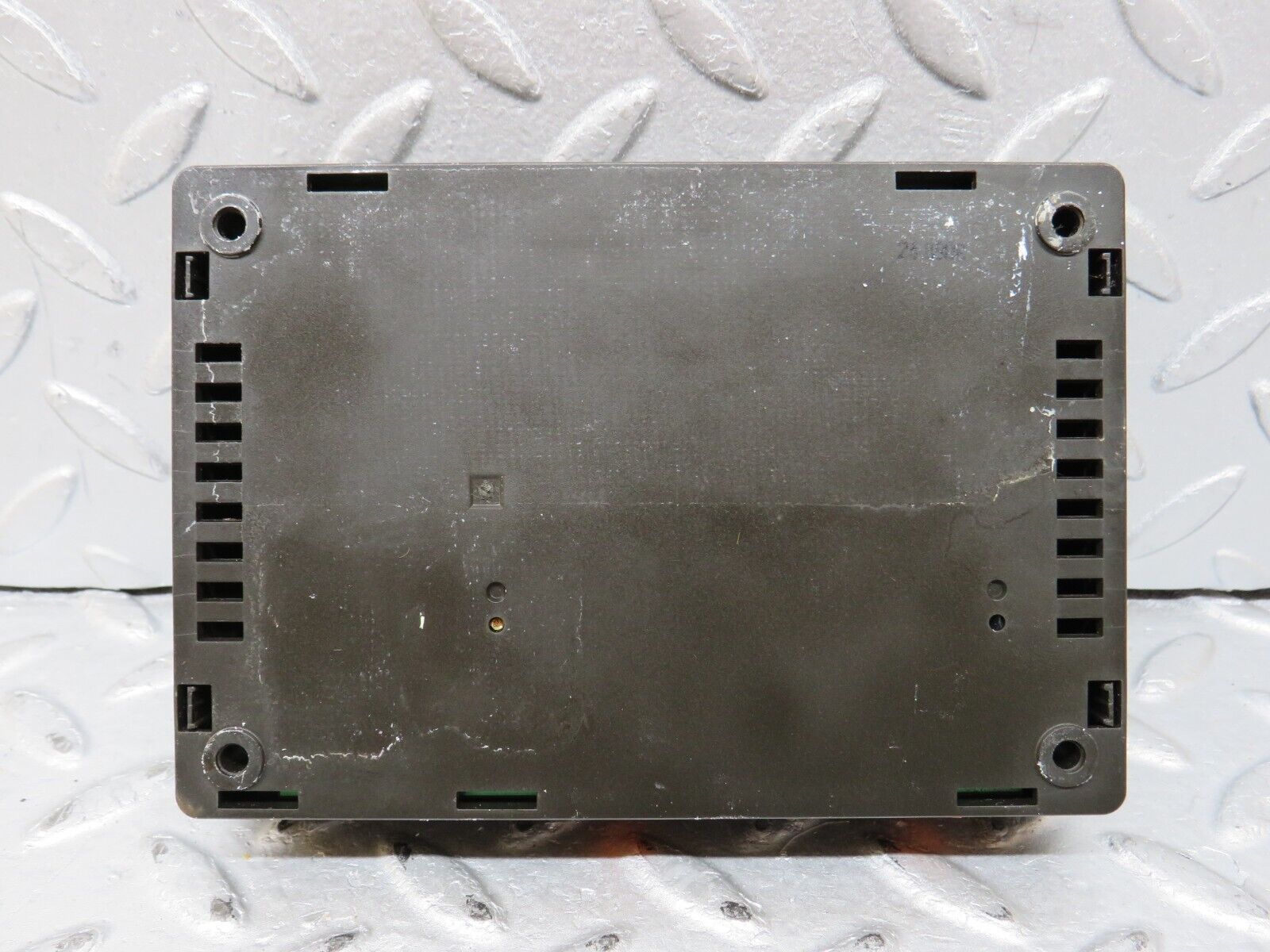 36505 Mercedes-Benz W201 190E 2.0L Dynamulti Sound System PIONEER RD-N170