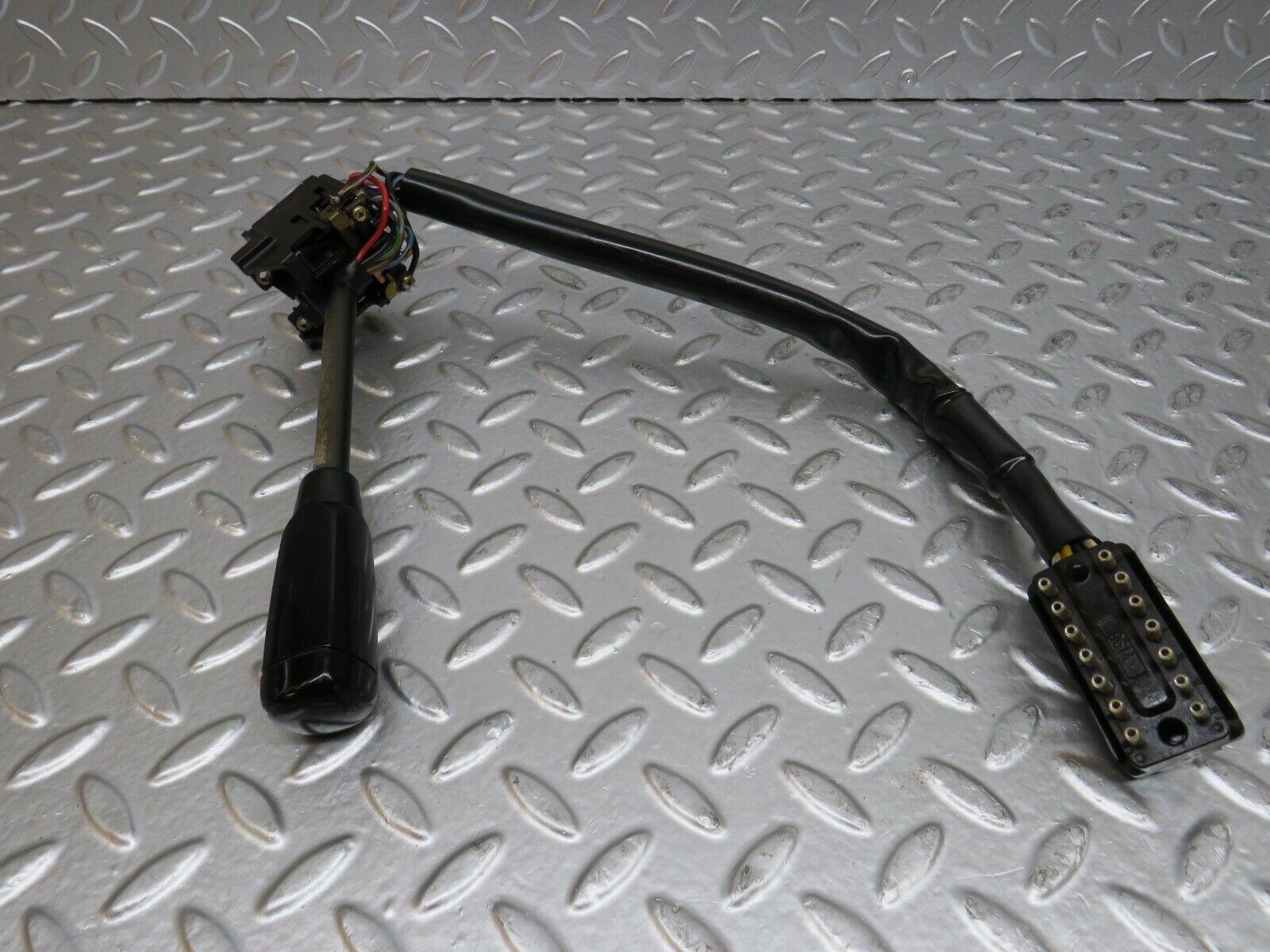 25423 Mercedes-Benz W123 200 Indicator Wiper Stalk