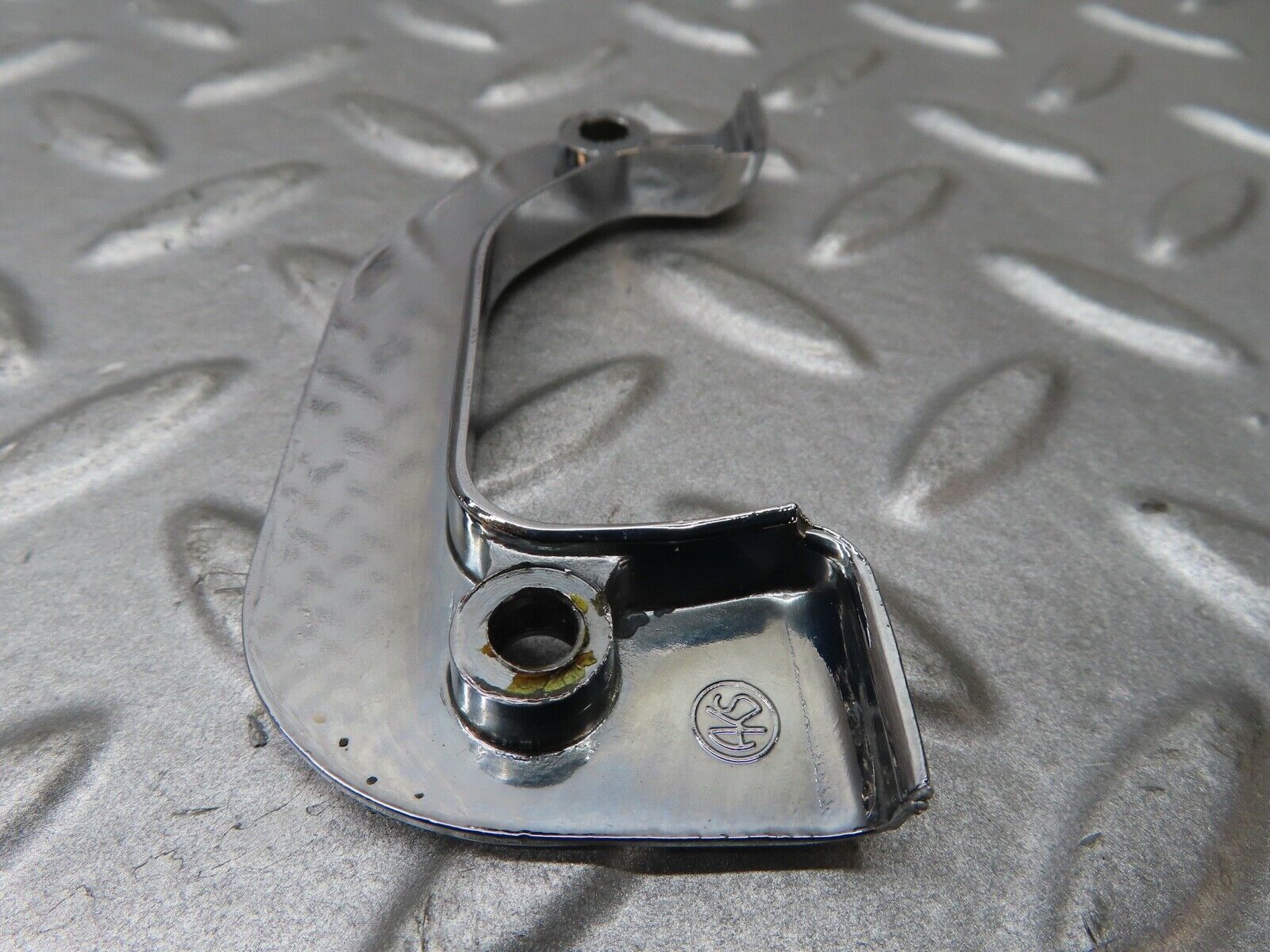 17547 Mercedes-Benz W116 450SEL Left Door Interior Chrome Latch Trim