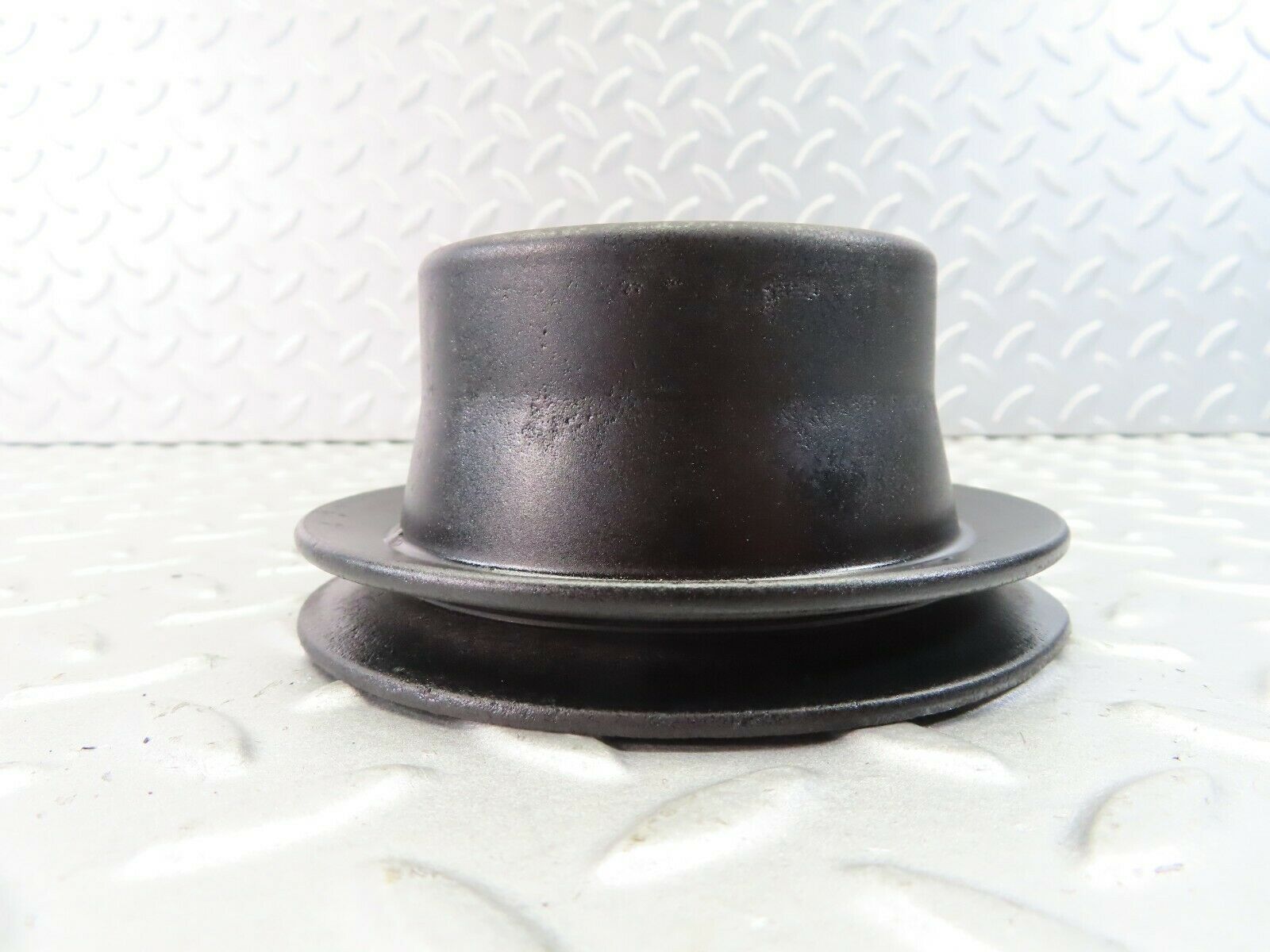 7993 Mercedes-Benz W115 220D Crankshaft Pulley